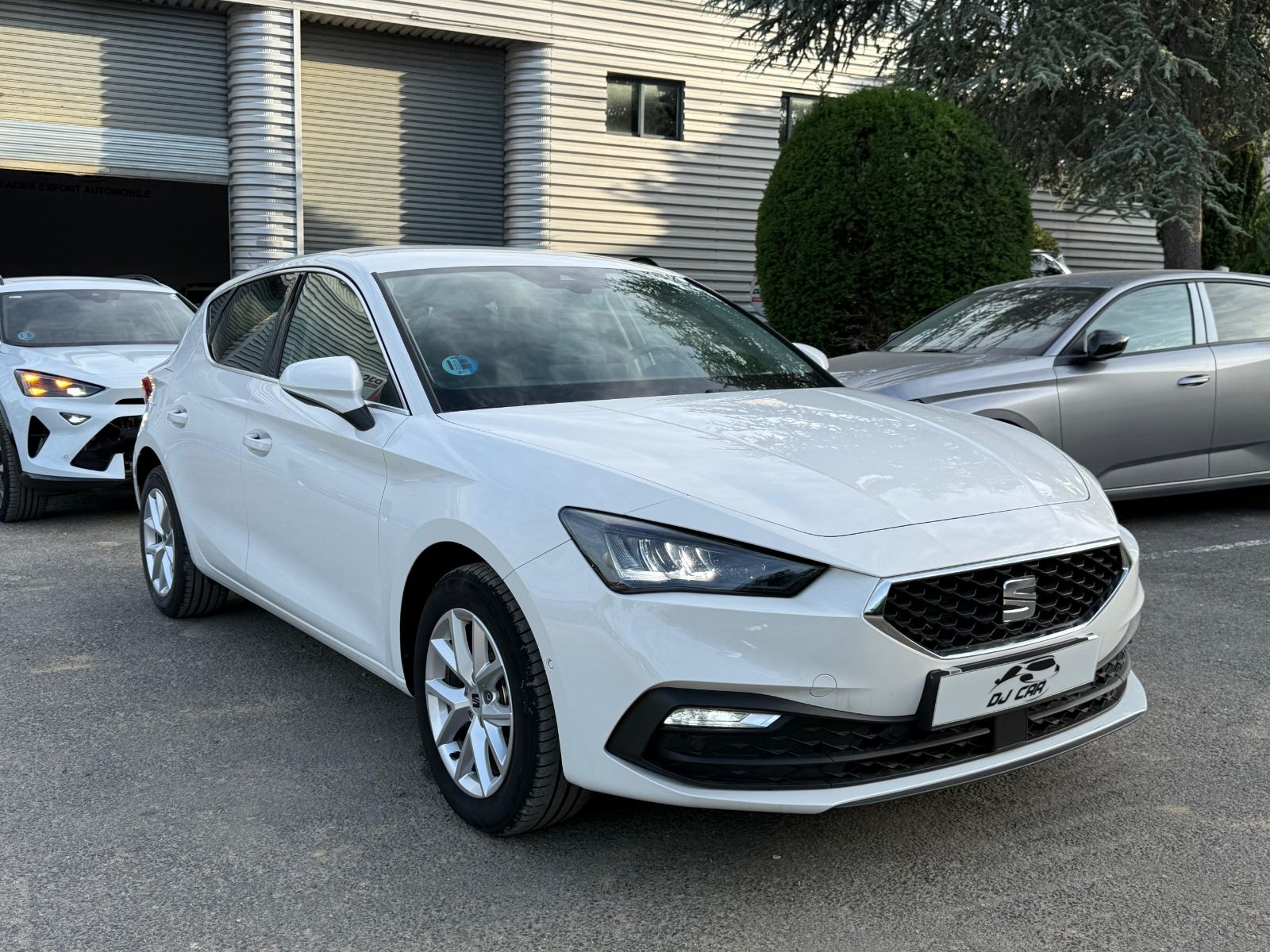 SEAT LEON IV 1,5 TSI 115CV DSG STYLE 25 ANNIVERSAIRE occasion - Leader export auto Algérie, licence moudjahidine, CCR (Vue 2) - DJCAR