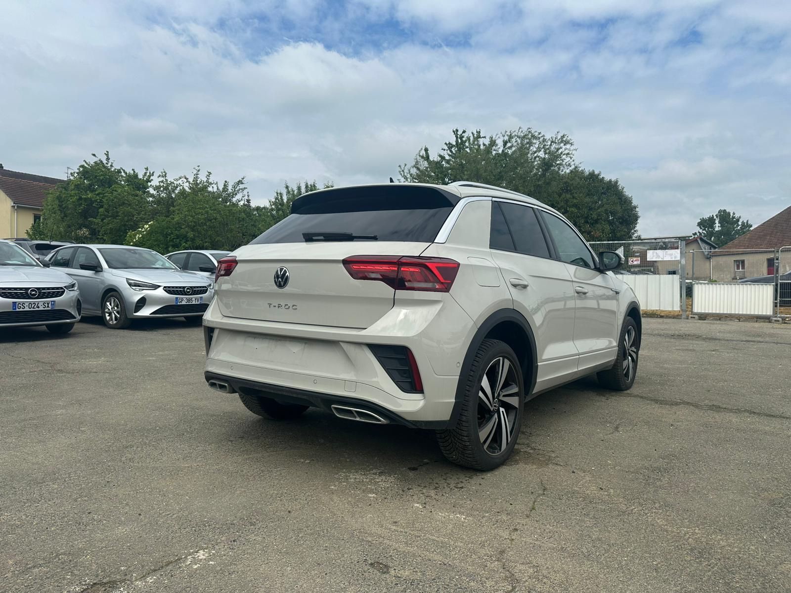 VOLKSWAGEN T-ROC R-LINE 1.5 TSI 150Ch Start/Stop DSG7 – 5P occasion - Leader export auto Algérie, licence moudjahidine, CCR (Vue 7) - DJCAR