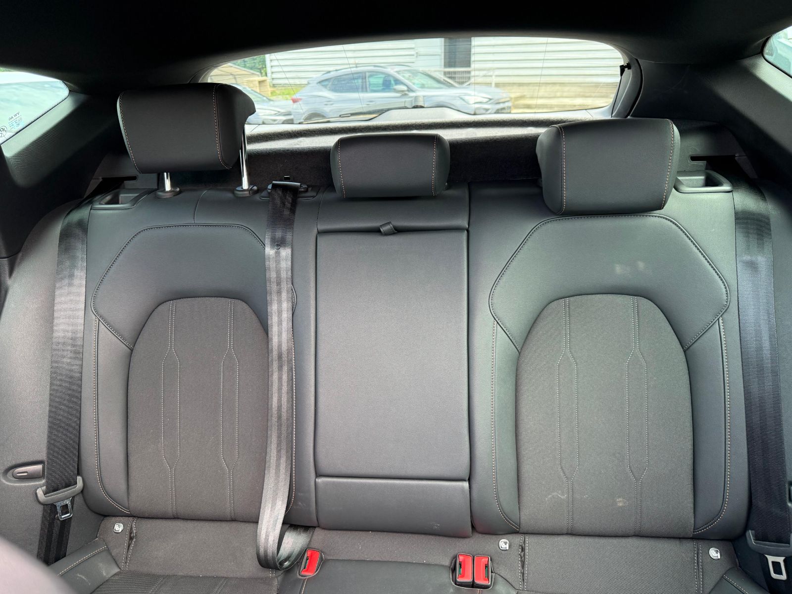 CUPRA FORMENTOR PH2 1.5 eTSI 150 ch DSG7 V – TOIT PANO – 5P occasion - Leader export auto Algérie, licence moudjahidine, CCR (Vue 16) - DJCAR