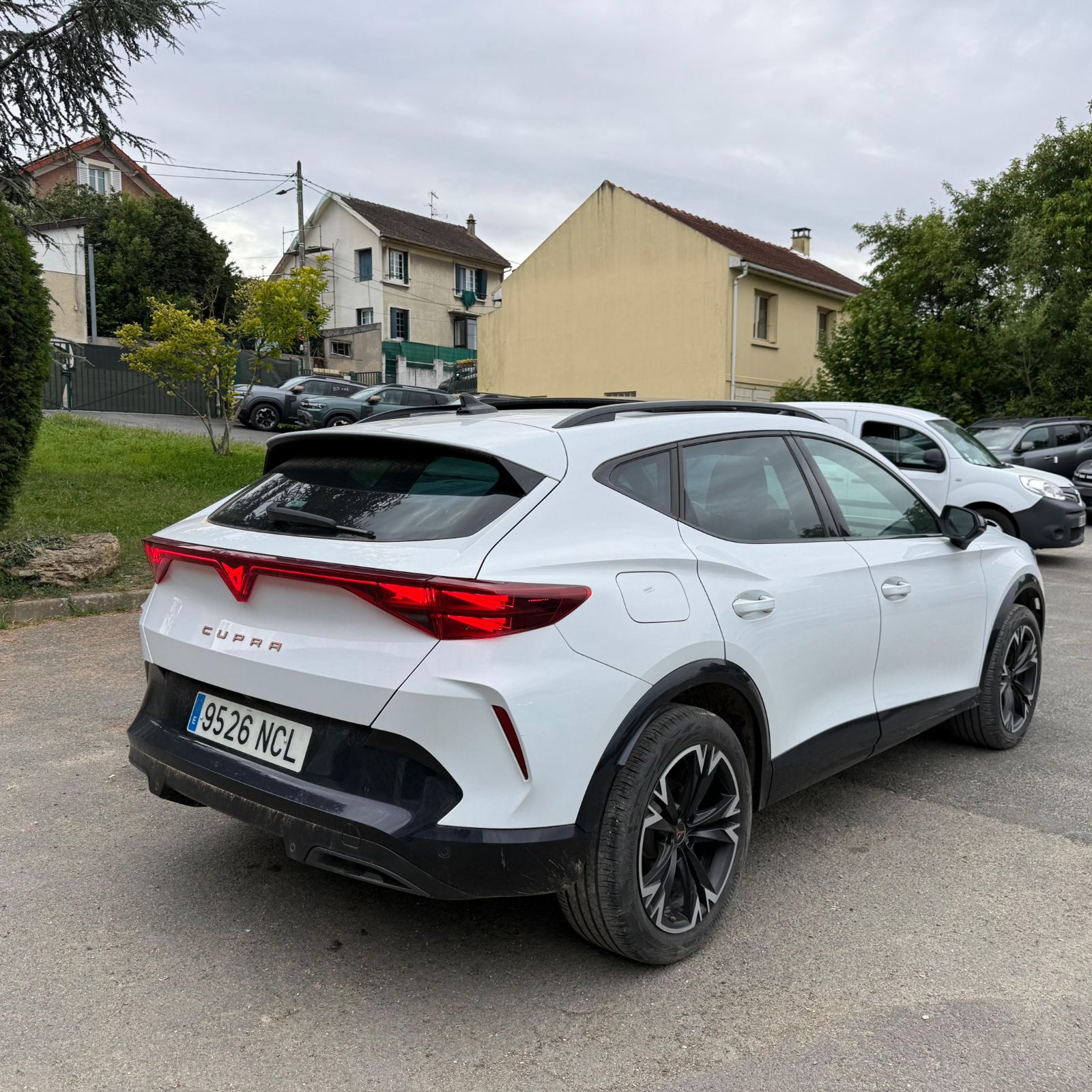 CUPRA FORMENTOR PH2 1.5 eTSI 150 ch DSG7 V – TOIT PANO – 5P occasion - Leader export auto Algérie, licence moudjahidine, CCR (Vue 12) - DJCAR