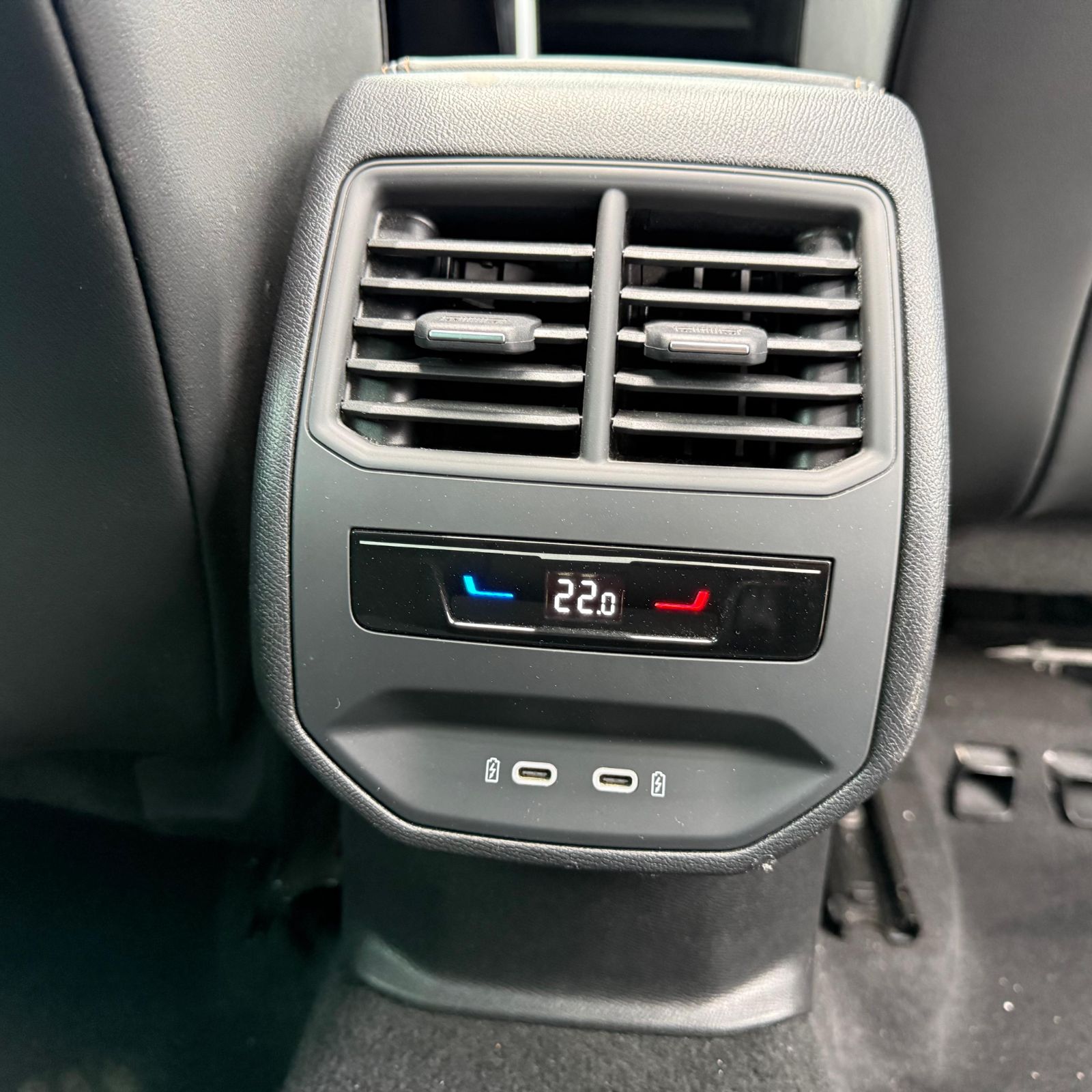 CUPRA FORMENTOR PH2 1.5 eTSI 150 ch DSG7 V – TOIT PANO – 5P occasion - Leader export auto Algérie, licence moudjahidine, CCR (Vue 13) - DJCAR