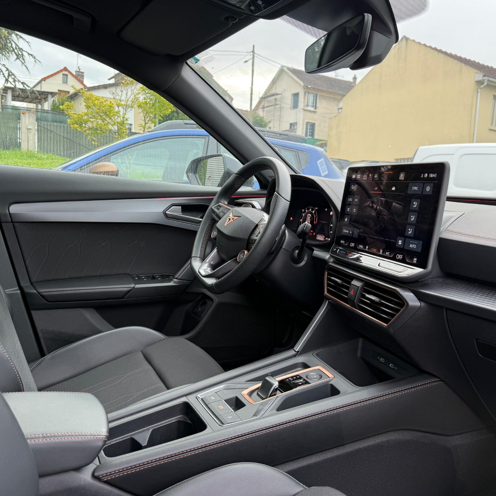 CUPRA FORMENTOR PH2 1.5 eTSI 150 ch DSG7 V – TOIT PANO – 5P occasion - Leader export auto Algérie, licence moudjahidine, CCR (Vue 18) - DJCAR