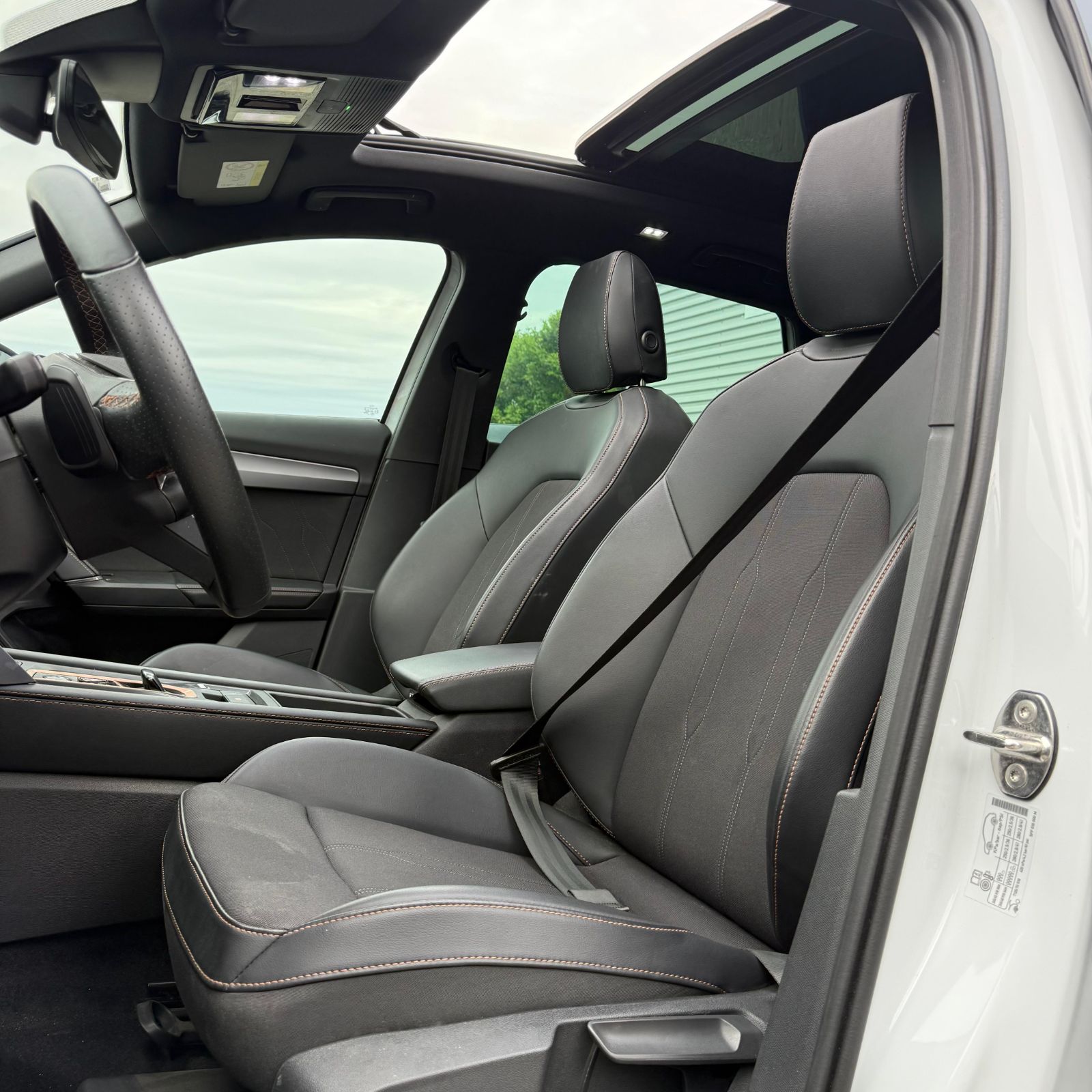CUPRA FORMENTOR PH2 1.5 eTSI 150 ch DSG7 V – TOIT PANO – 5P occasion - Leader export auto Algérie, licence moudjahidine, CCR (Vue 18) - DJCAR