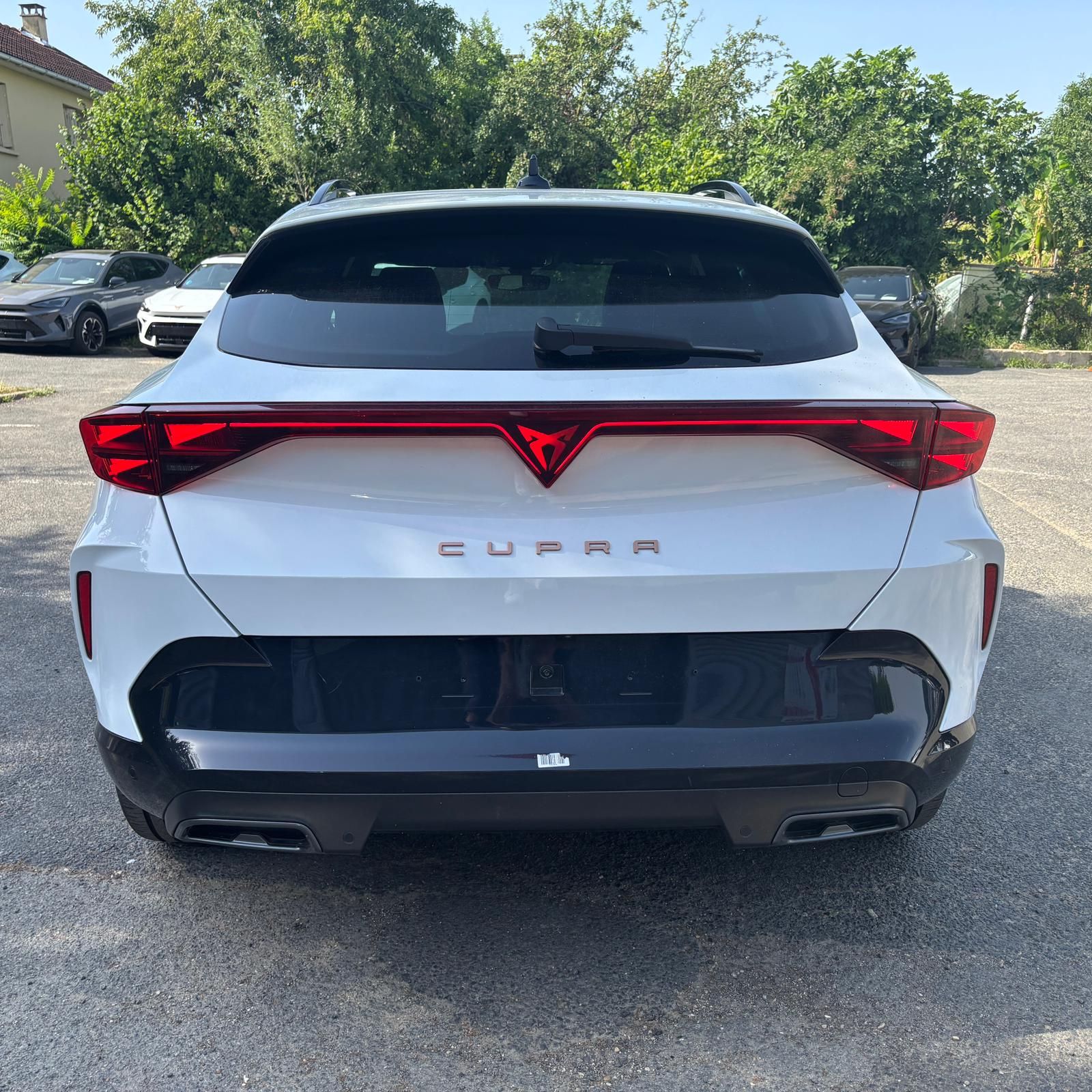 CUPRA FORMENTOR PH2 1.5 eTSI 150 ch DSG7 V – TOIT PANO – 5P occasion - Leader export auto Algérie, licence moudjahidine, CCR (Vue 4) - DJCAR