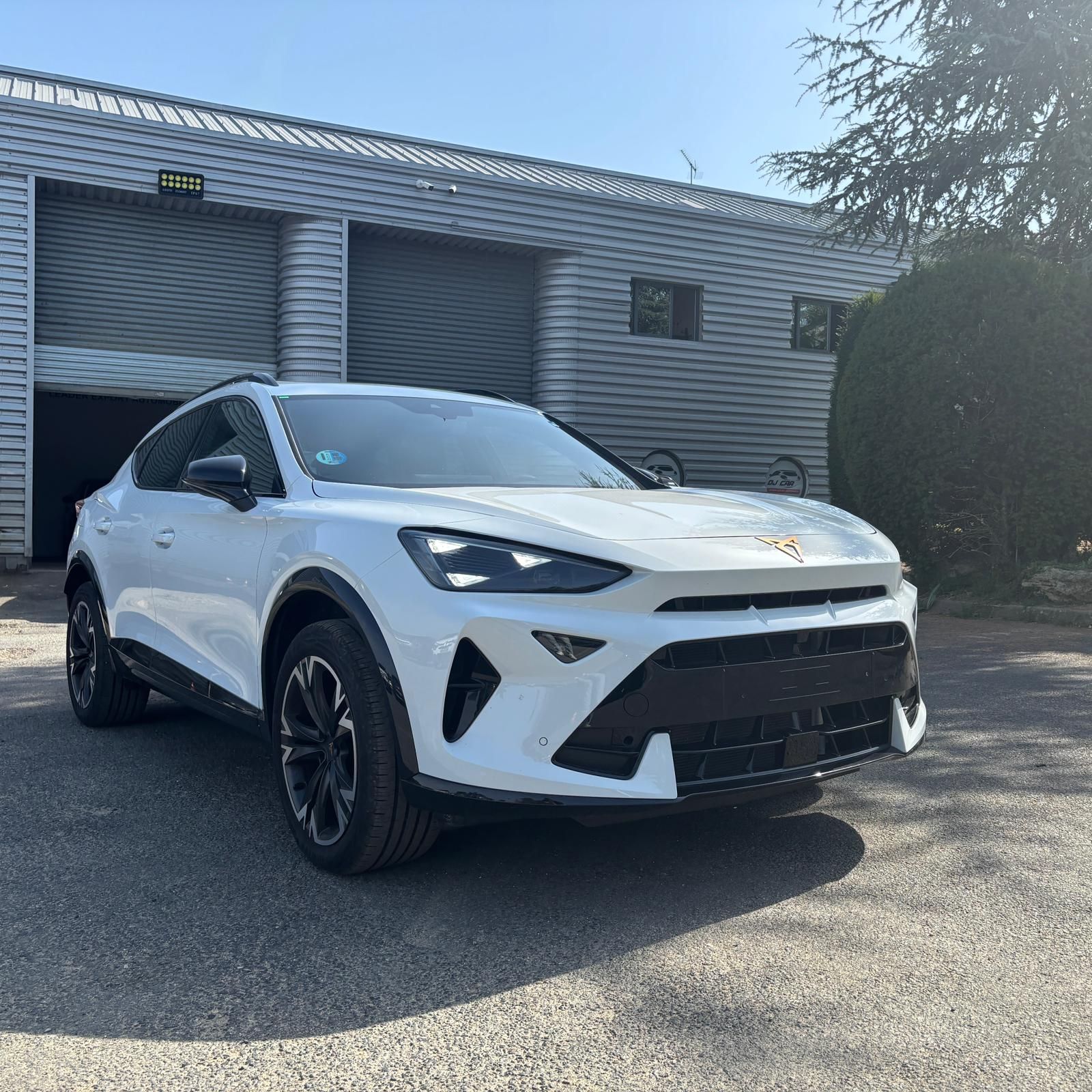 CUPRA FORMENTOR PH2 1.5 eTSI 150 ch DSG7 V – TOIT PANO – 5P occasion - Leader export auto Algérie, licence moudjahidine, CCR (Vue 10) - DJCAR