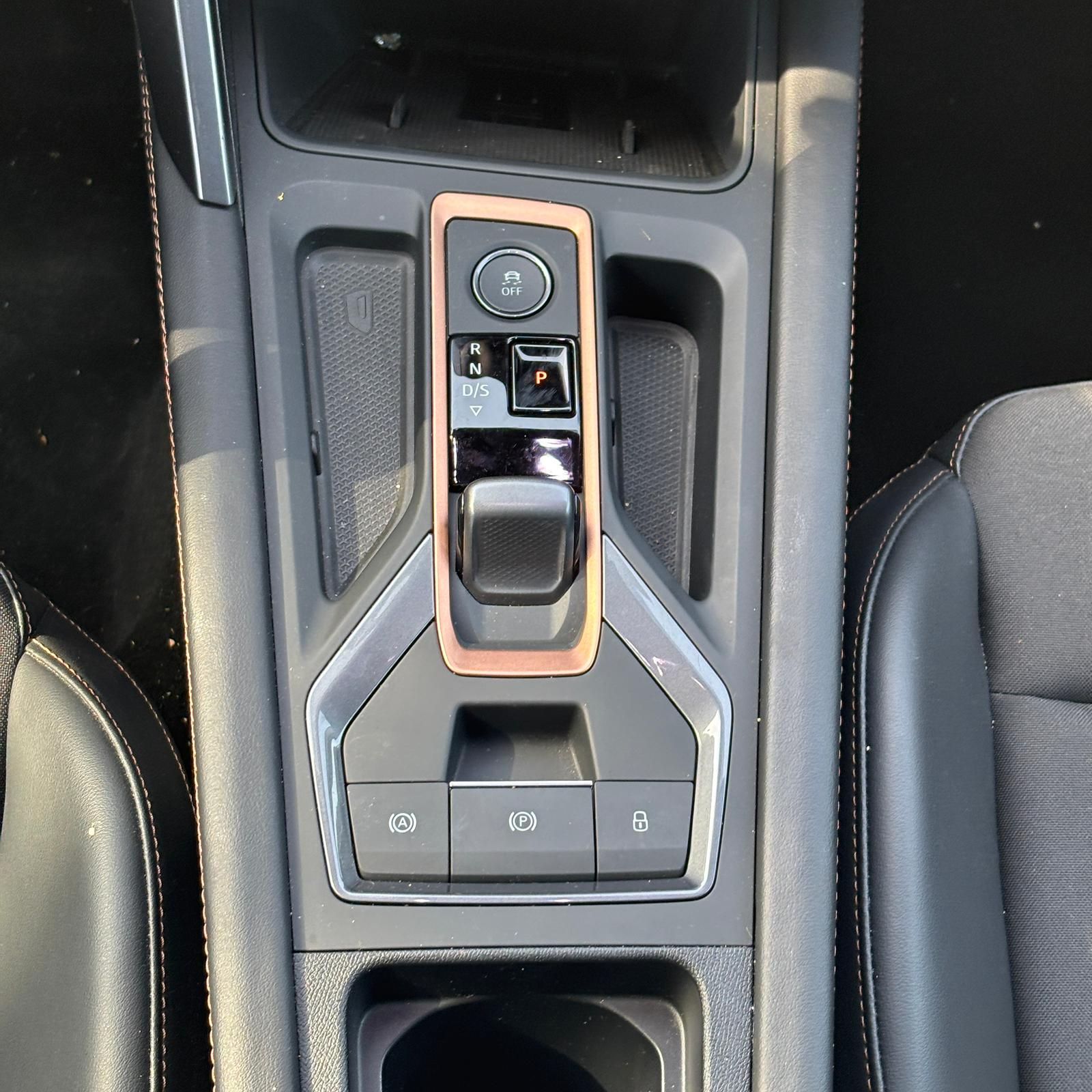 CUPRA FORMENTOR PH2 1.5 eTSI 150 ch DSG7 V – TOIT PANO – 5P occasion - Leader export auto Algérie, licence moudjahidine, CCR (Vue 16) - DJCAR