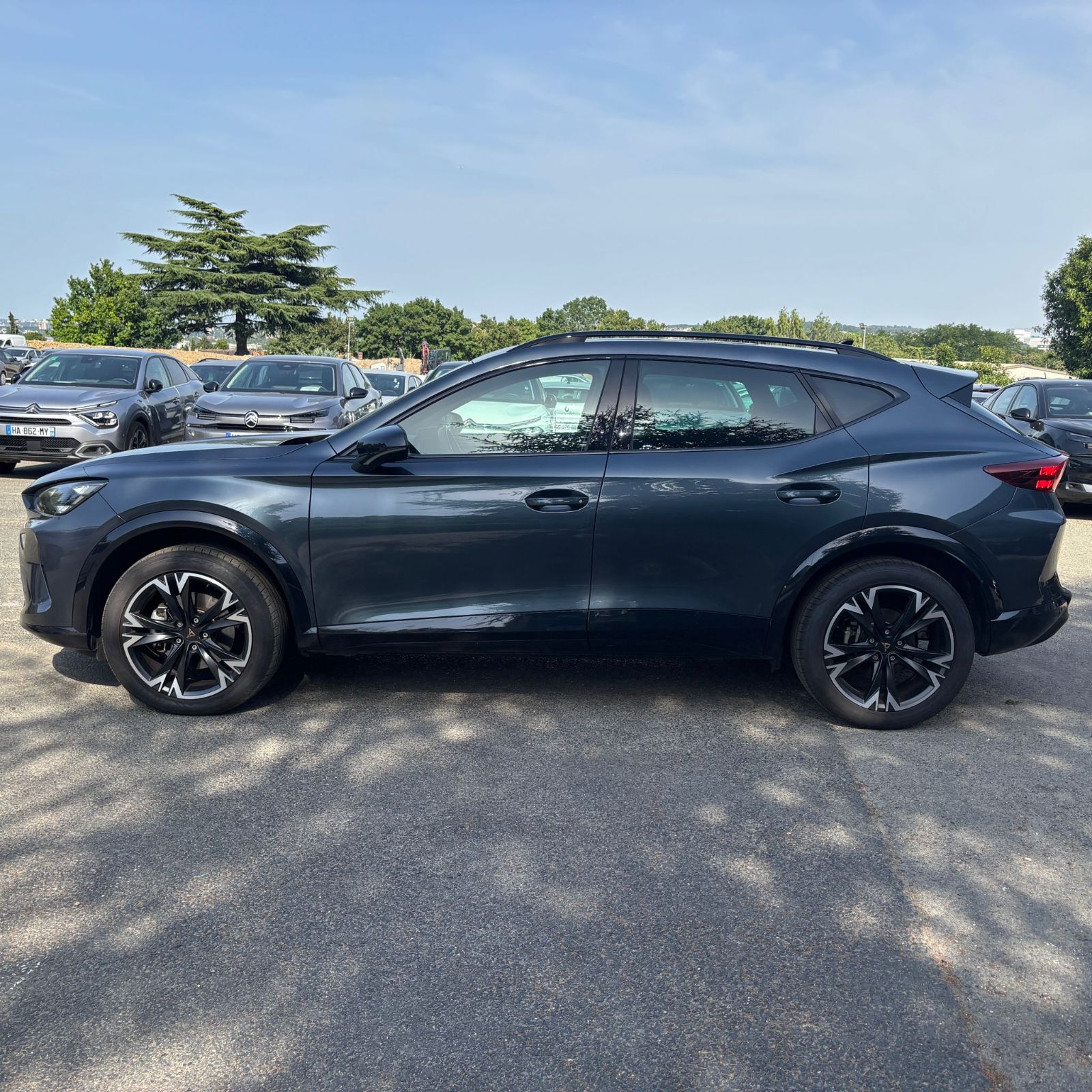 CUPRA FORMENTOR PH2 1.5 eTSI 150 ch DSG7 V – TOIT PANO – 5P occasion - Leader export auto Algérie, licence moudjahidine, CCR (Vue 2) - DJCAR