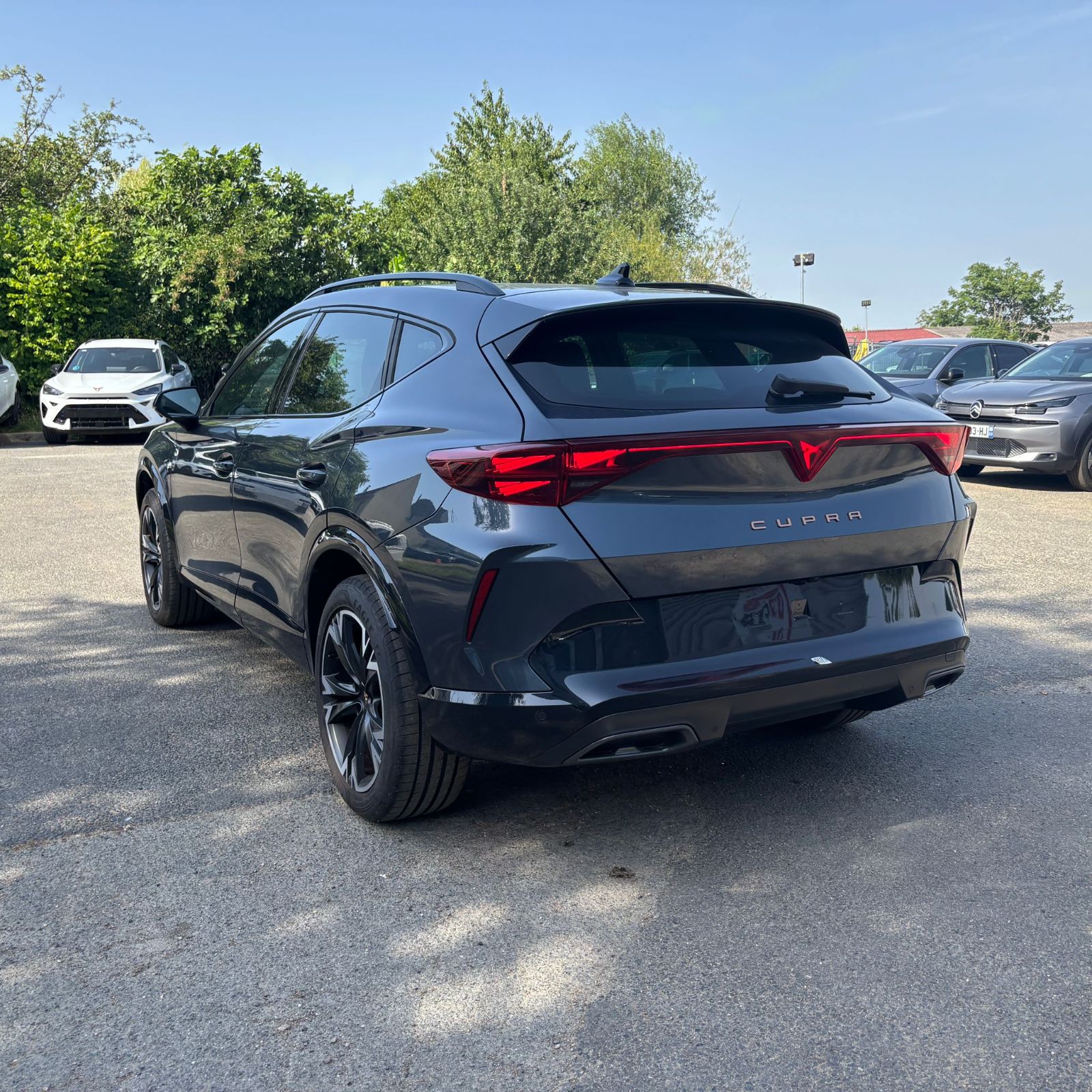 CUPRA FORMENTOR PH2 1.5 eTSI 150 ch DSG7 V – TOIT PANO – 5P occasion - Leader export auto Algérie, licence moudjahidine, CCR (Vue 9) - DJCAR