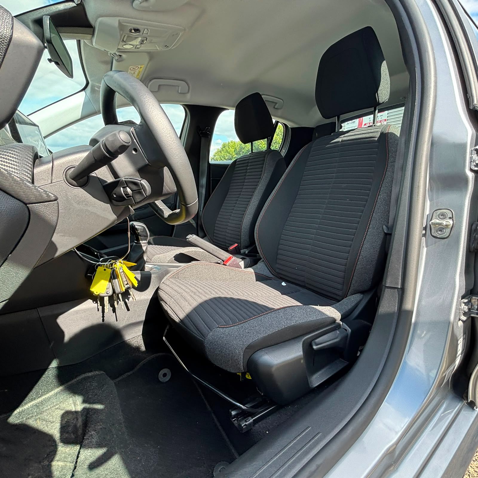 PEUGEOT 208 1.2 PureTech 75 S&S BVM5 Style Pack – 5P occasion - Leader export auto Algérie, licence moudjahidine, CCR (Vue 15) - DJCAR