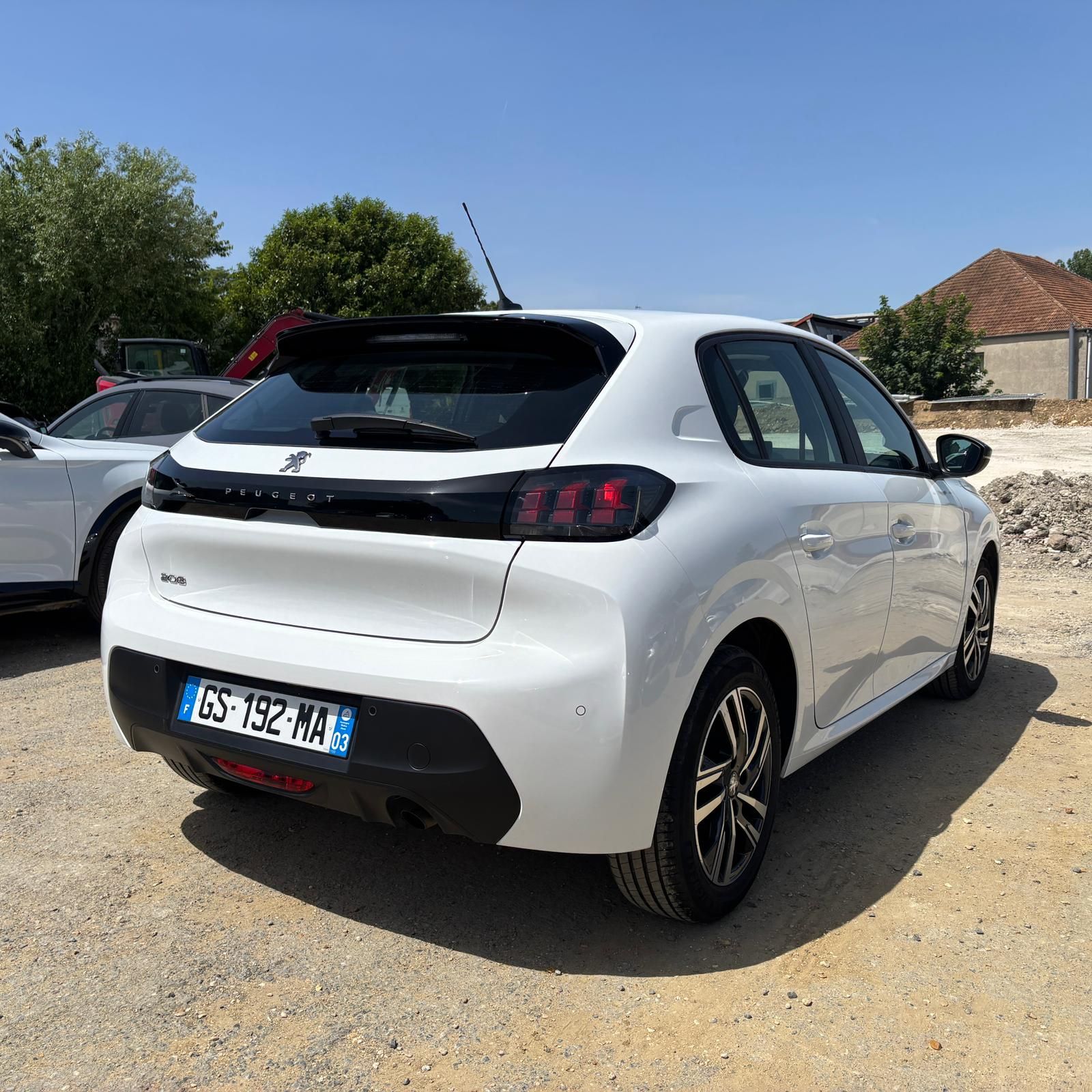 PEUGEOT 208 PEUGEOT 208 1.2 PURETECH 75CH S&S ACTIVE PACK occasion - Leader export auto Algérie, licence moudjahidine, CCR (Vue 7) - DJCAR