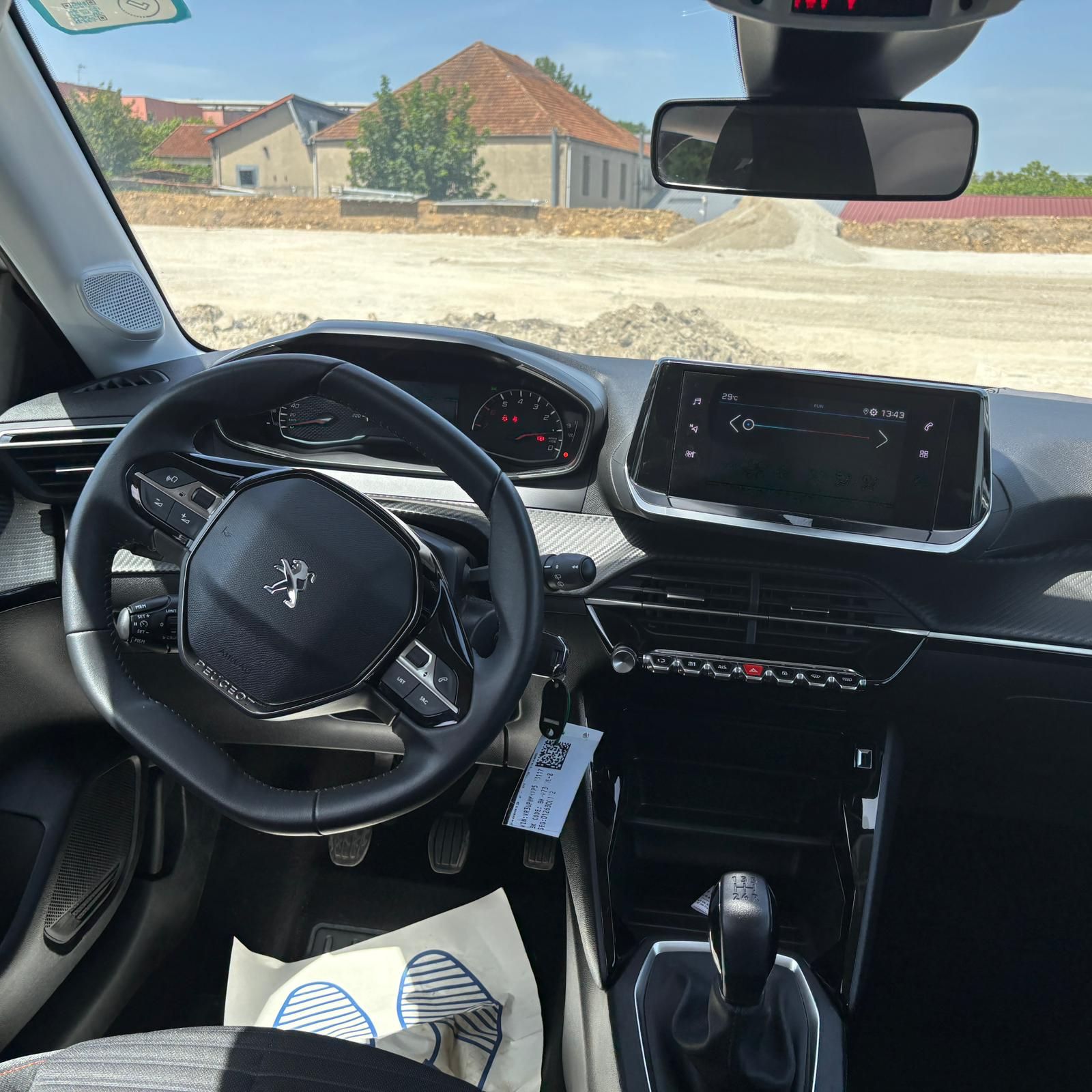 PEUGEOT 208 PEUGEOT 208 1.2 PURETECH 75CH S&S ACTIVE PACK occasion - Leader export auto Algérie, licence moudjahidine, CCR (Vue 9) - DJCAR