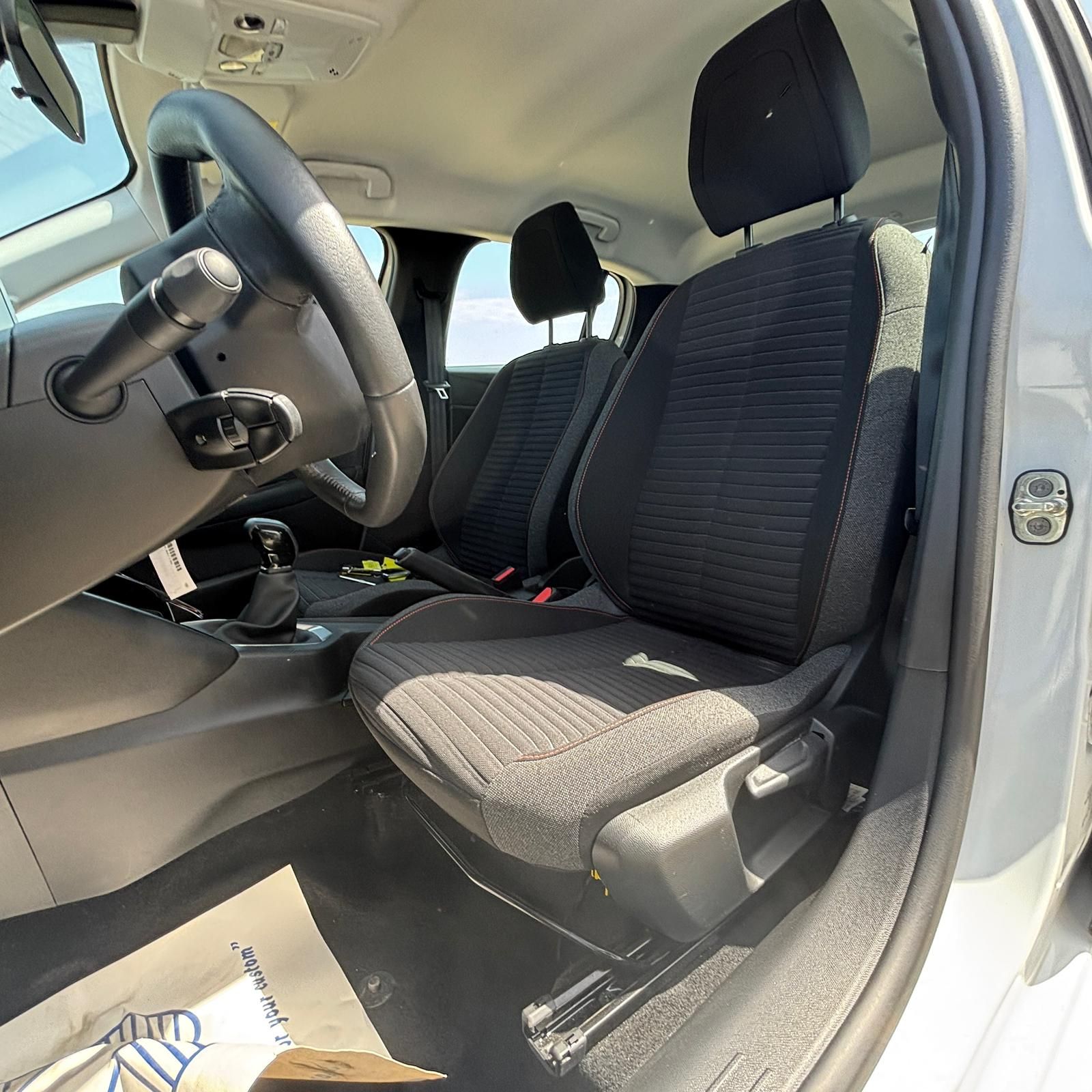 PEUGEOT 208 PEUGEOT 208 1.2 PURETECH 75CH S&S ACTIVE PACK occasion - Leader export auto Algérie, licence moudjahidine, CCR (Vue 16) - DJCAR