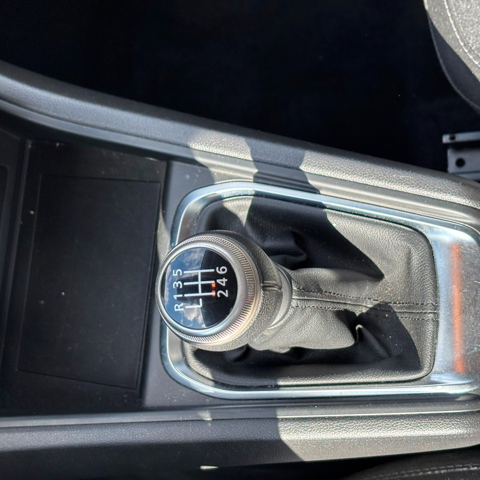 RENAULT CAPTUR 1.0 TCe 90 Evolution – 5P occasion - Leader export auto Algérie, licence moudjahidine, CCR (Vue 16) - DJCAR