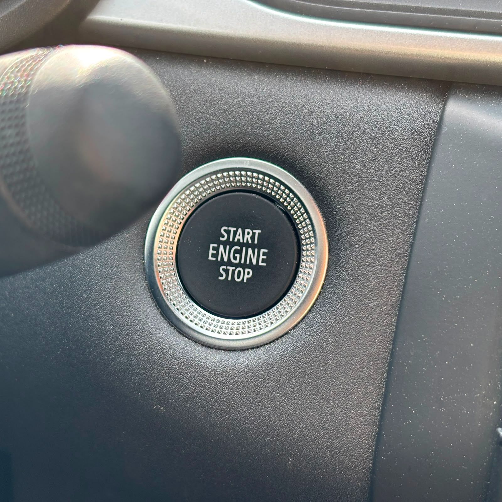 RENAULT CAPTUR 1.0 TCe 90 Evolution – 5P occasion - Leader export auto Algérie, licence moudjahidine, CCR (Vue 17) - DJCAR