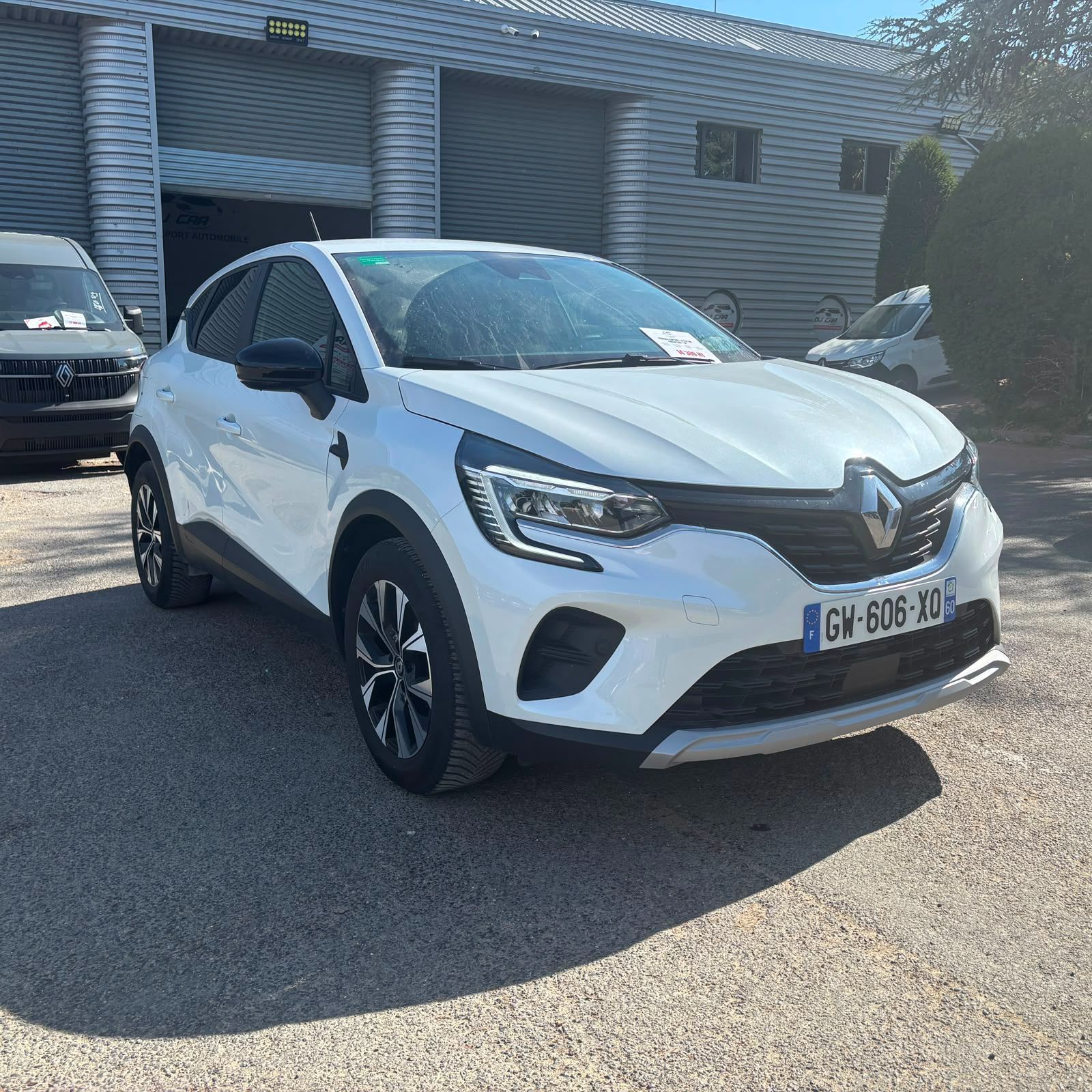 RENAULT CAPTUR 1.0 TCe 90 Evolution 5P occasion - Leader export auto Algérie, licence moudjahidine, CCR (Vue 1) - DJCAR