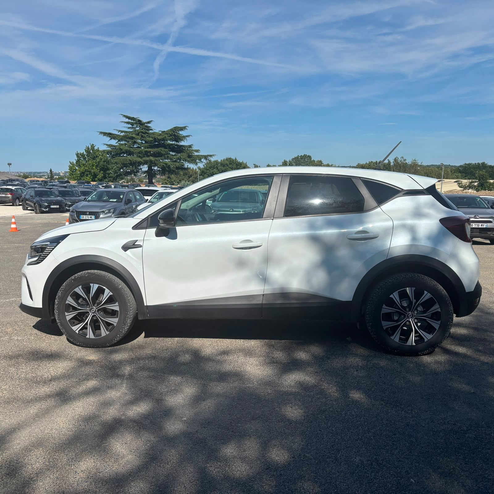 RENAULT CAPTUR 1.0 TCe 90 Evolution 5P occasion - Leader export auto Algérie, licence moudjahidine, CCR (Vue 5) - DJCAR