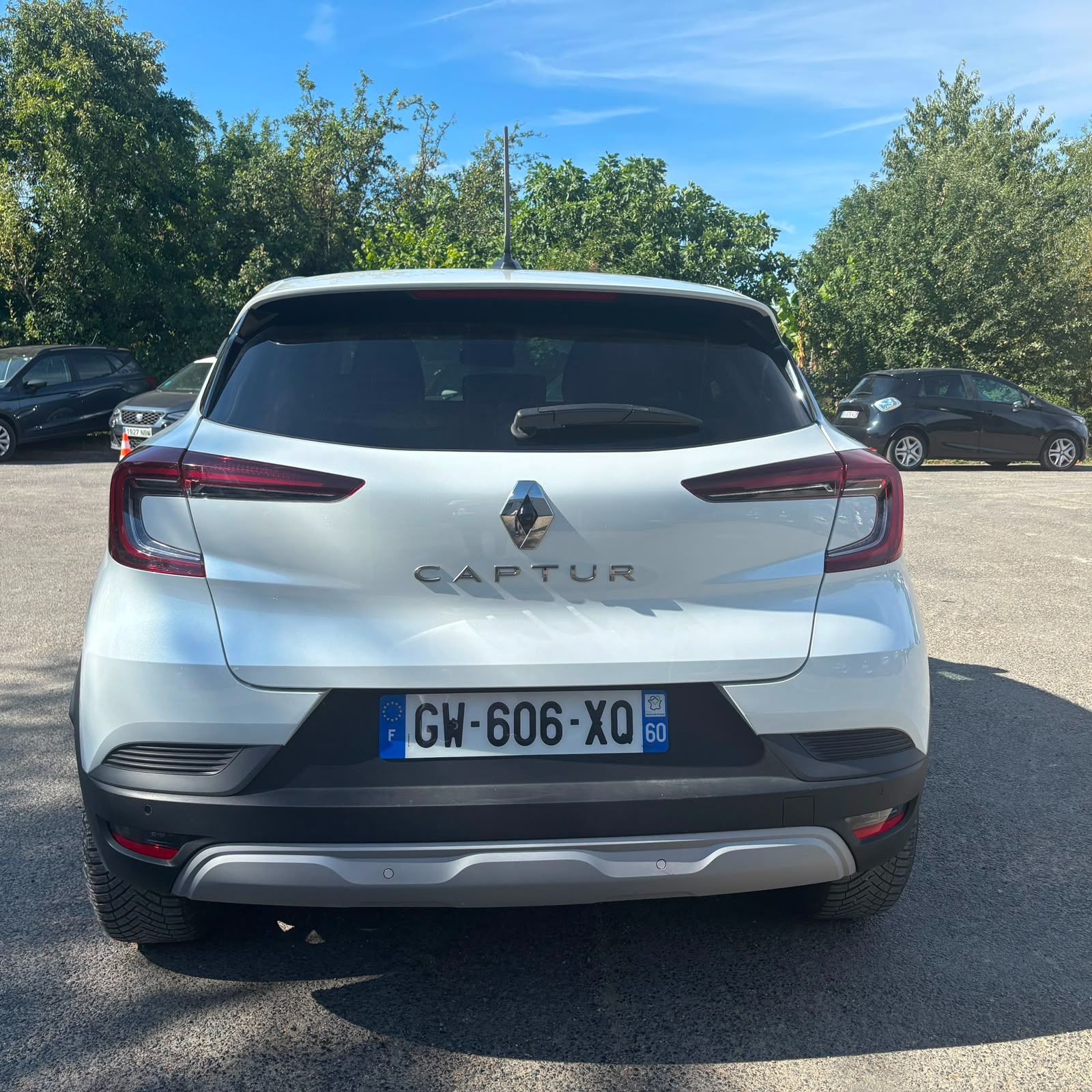 RENAULT CAPTUR 1.0 TCe 90 Evolution 5P occasion - Leader export auto Algérie, licence moudjahidine, CCR (Vue 8) - DJCAR