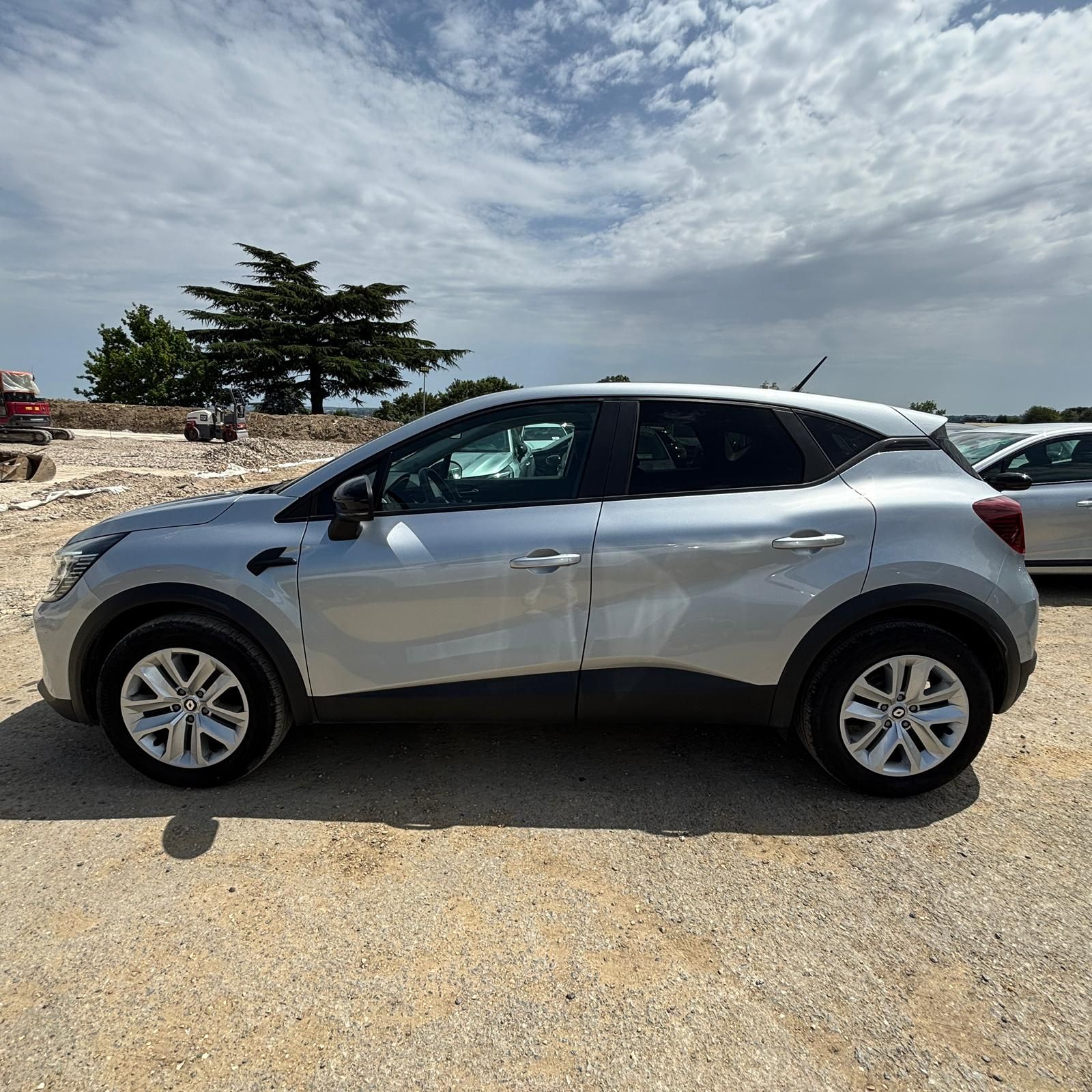 RENAULT CAPTUR RENAULT CAPTUR II 1.0 TCE 90CH EVOLUTION – 5P occasion - Leader export auto Algérie, licence moudjahidine, CCR (Vue 3) - DJCAR