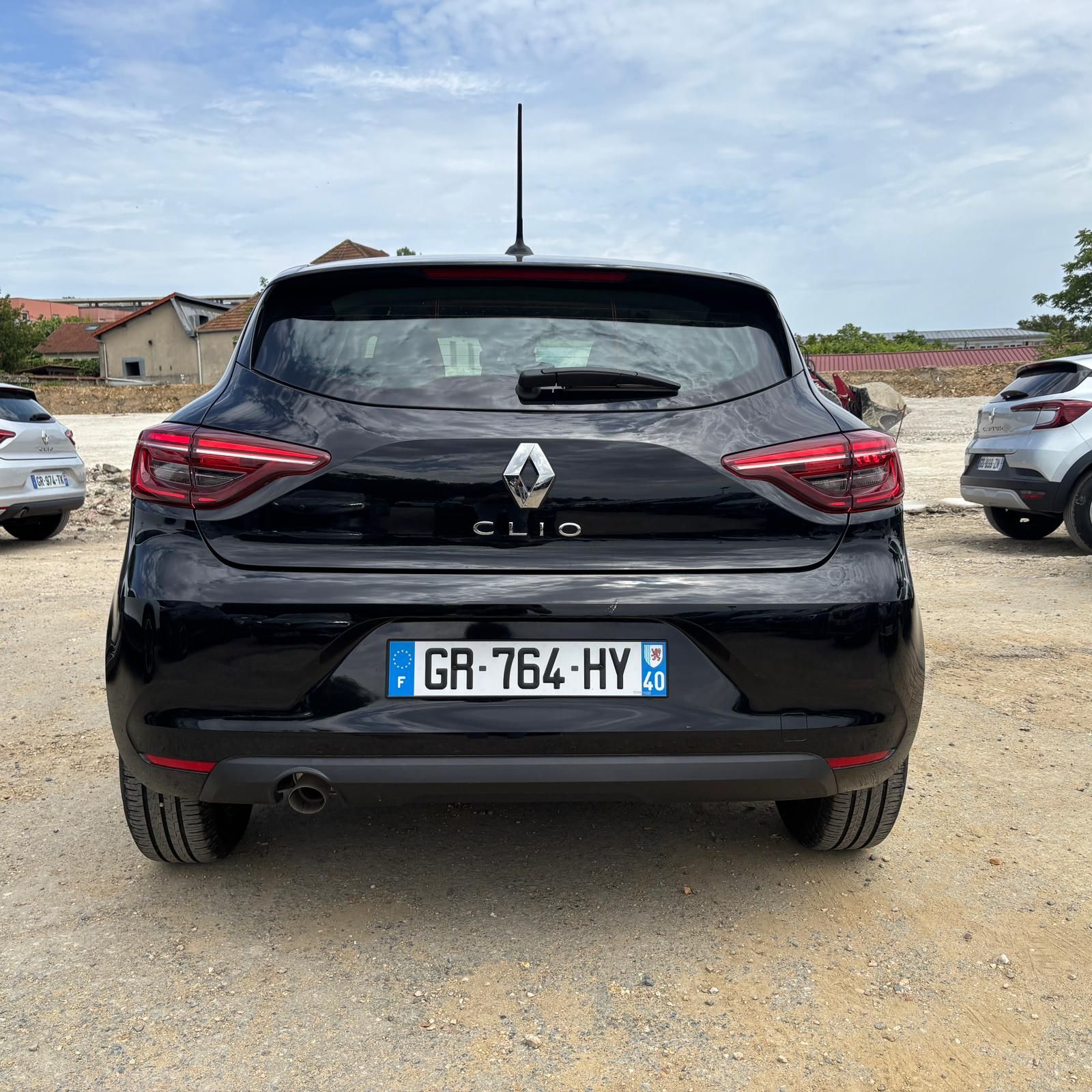 RENAULT CLIO V 1.0 TCe 90 Equilibre – 5P occasion - Leader export auto Algérie, licence moudjahidine, CCR (Vue 4) - DJCAR