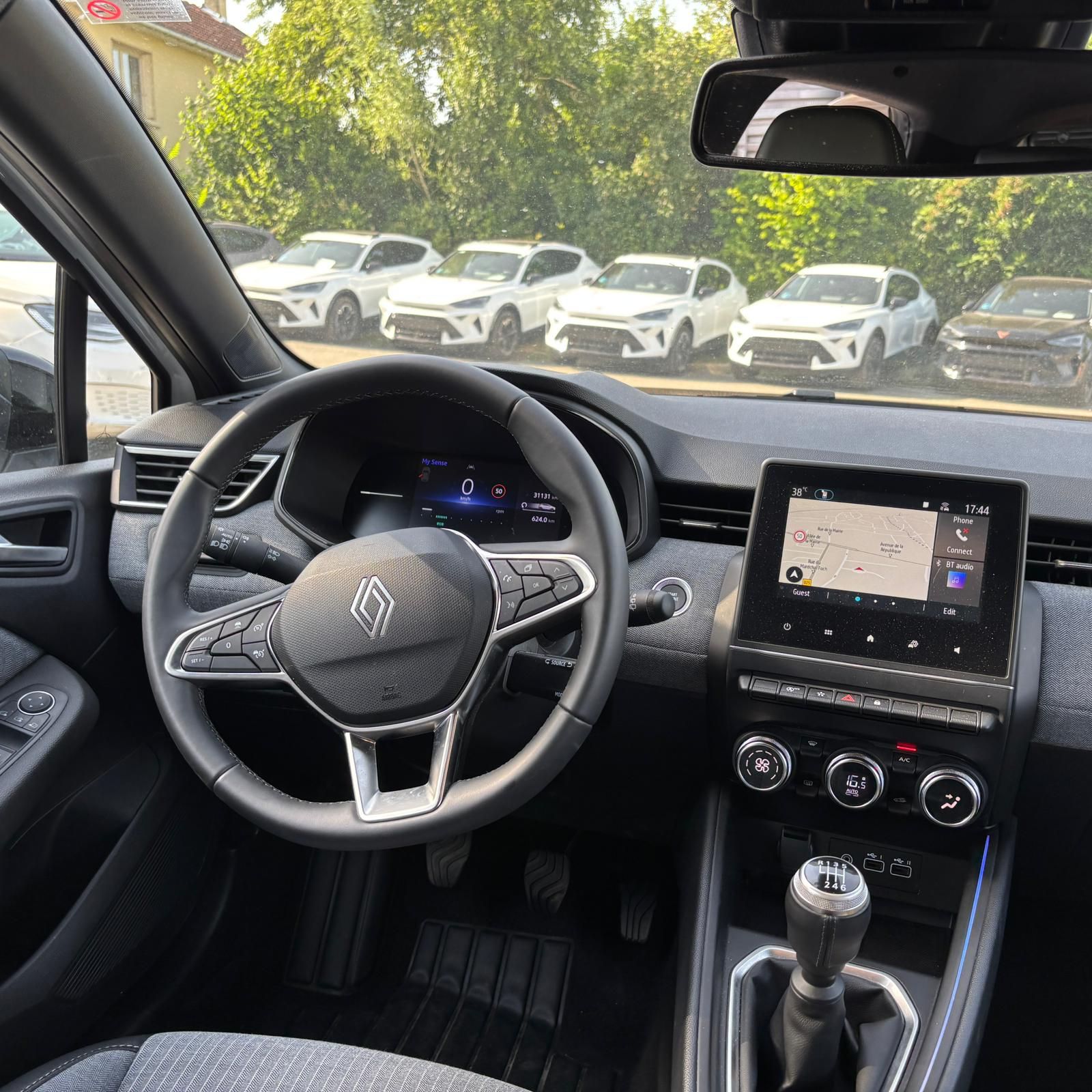 RENAULT CLIO V 1.0 Tce 90ch Phase 2 Techno – 5P occasion - Leader export auto Algérie, licence moudjahidine, CCR (Vue 11) - DJCAR