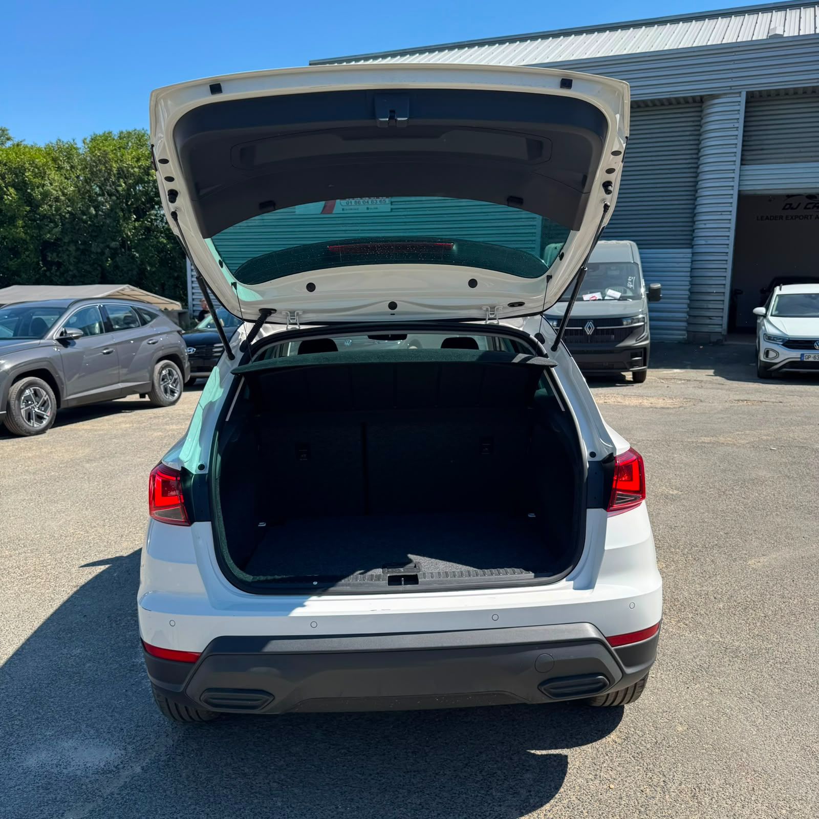 SEAT ARONA PHASE 2 1,0 TSI 115CV STYLE SPECIAL EDITION occasion - Leader export auto Algérie, licence moudjahidine, CCR (Vue 9) - DJCAR
