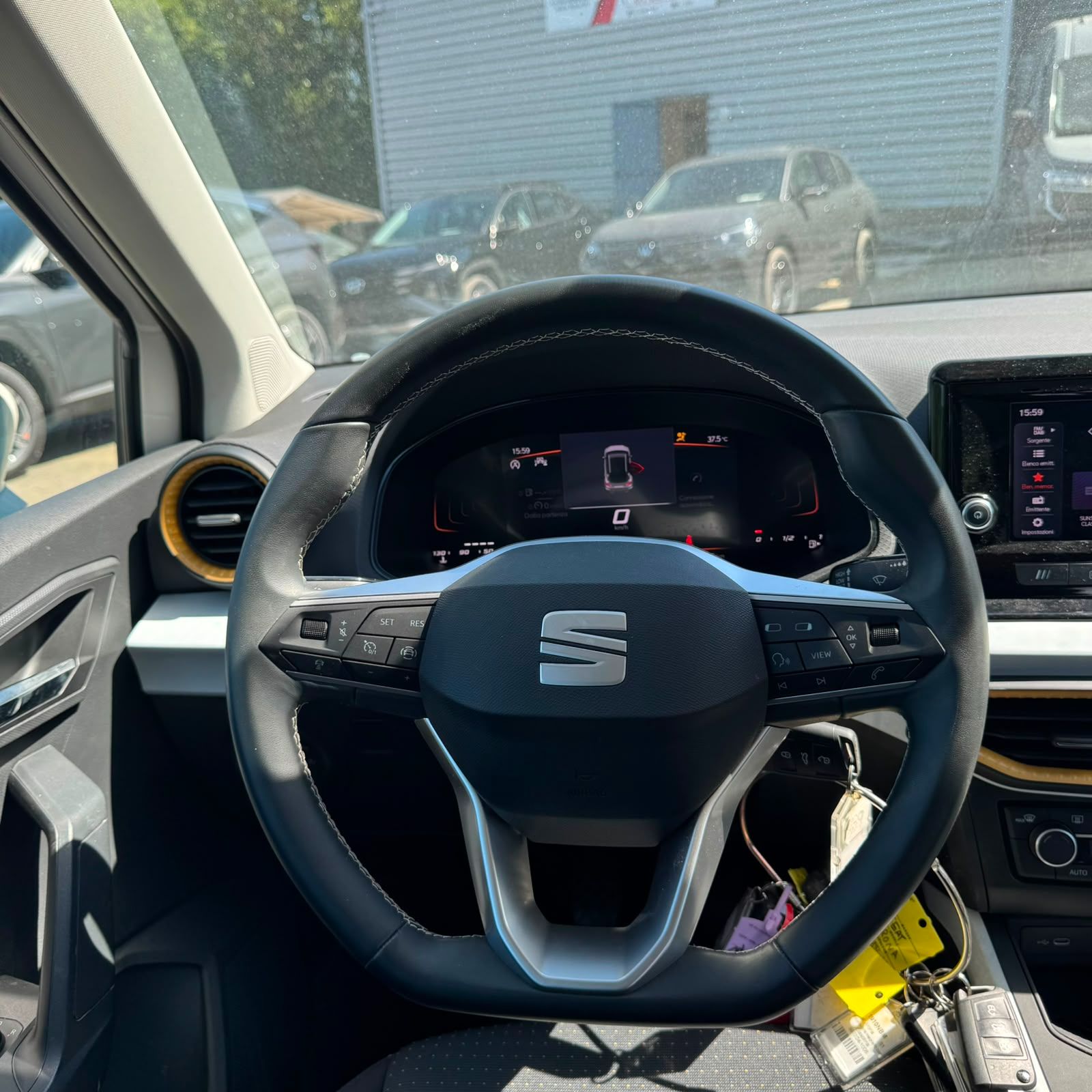 SEAT ARONA PHASE 2 1,0 TSI 115CV STYLE SPECIAL EDITION occasion - Leader export auto Algérie, licence moudjahidine, CCR (Vue 12) - DJCAR