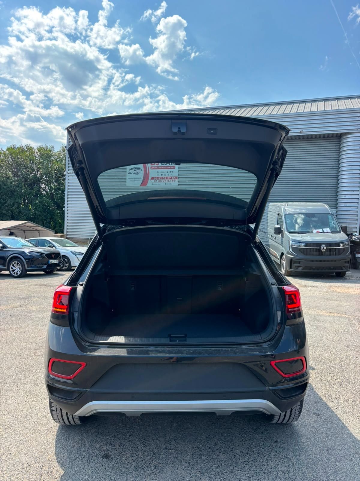 VOLKSWAGEN T ROC Style 1.5 TSI EVO2 150CH DSG7 occasion - Leader export auto Algérie, licence moudjahidine, CCR (Vue 9) - DJCAR