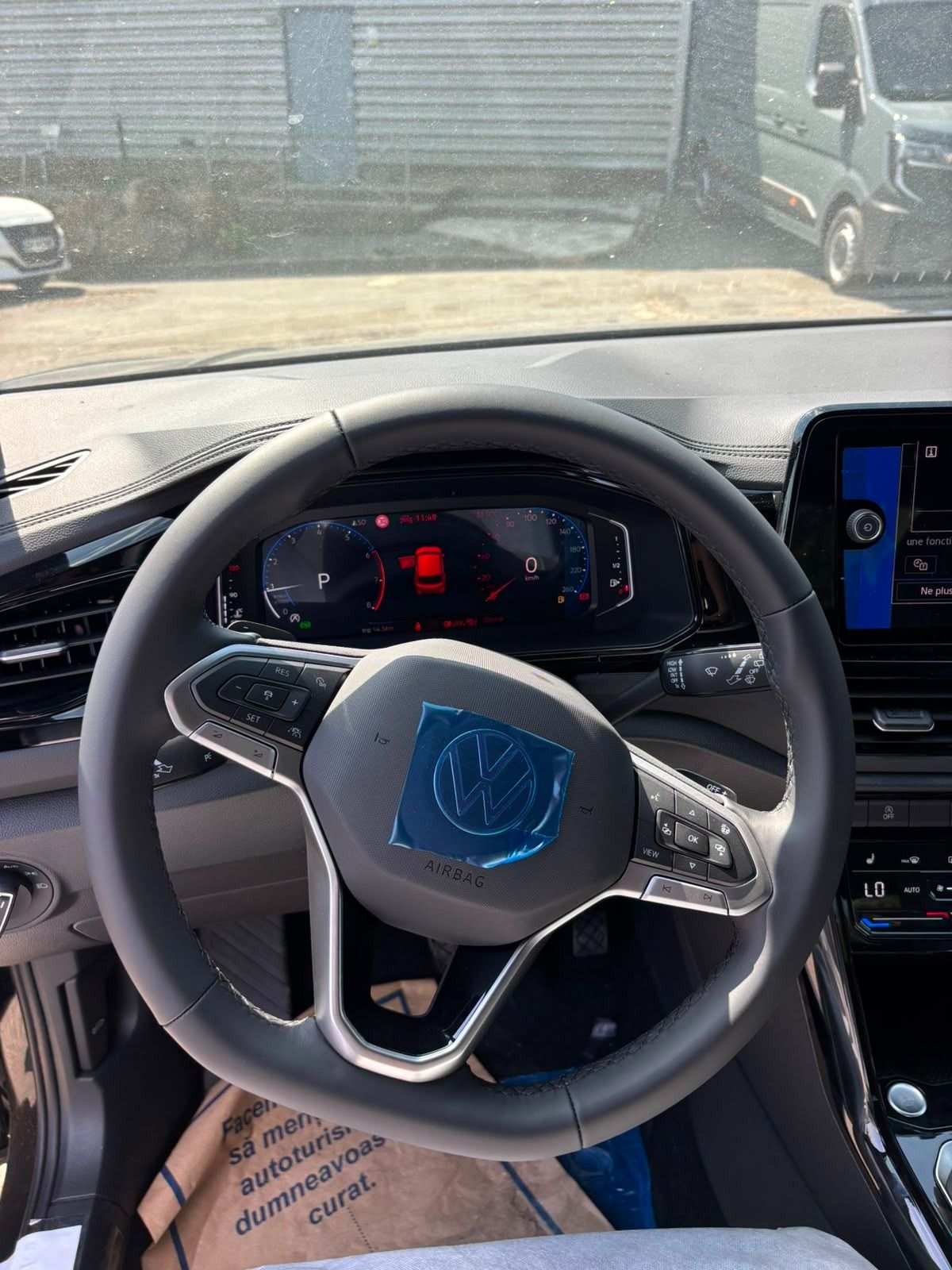 VOLKSWAGEN T ROC Style 1.5 TSI EVO2 150CH DSG7 occasion - Leader export auto Algérie, licence moudjahidine, CCR (Vue 14) - DJCAR