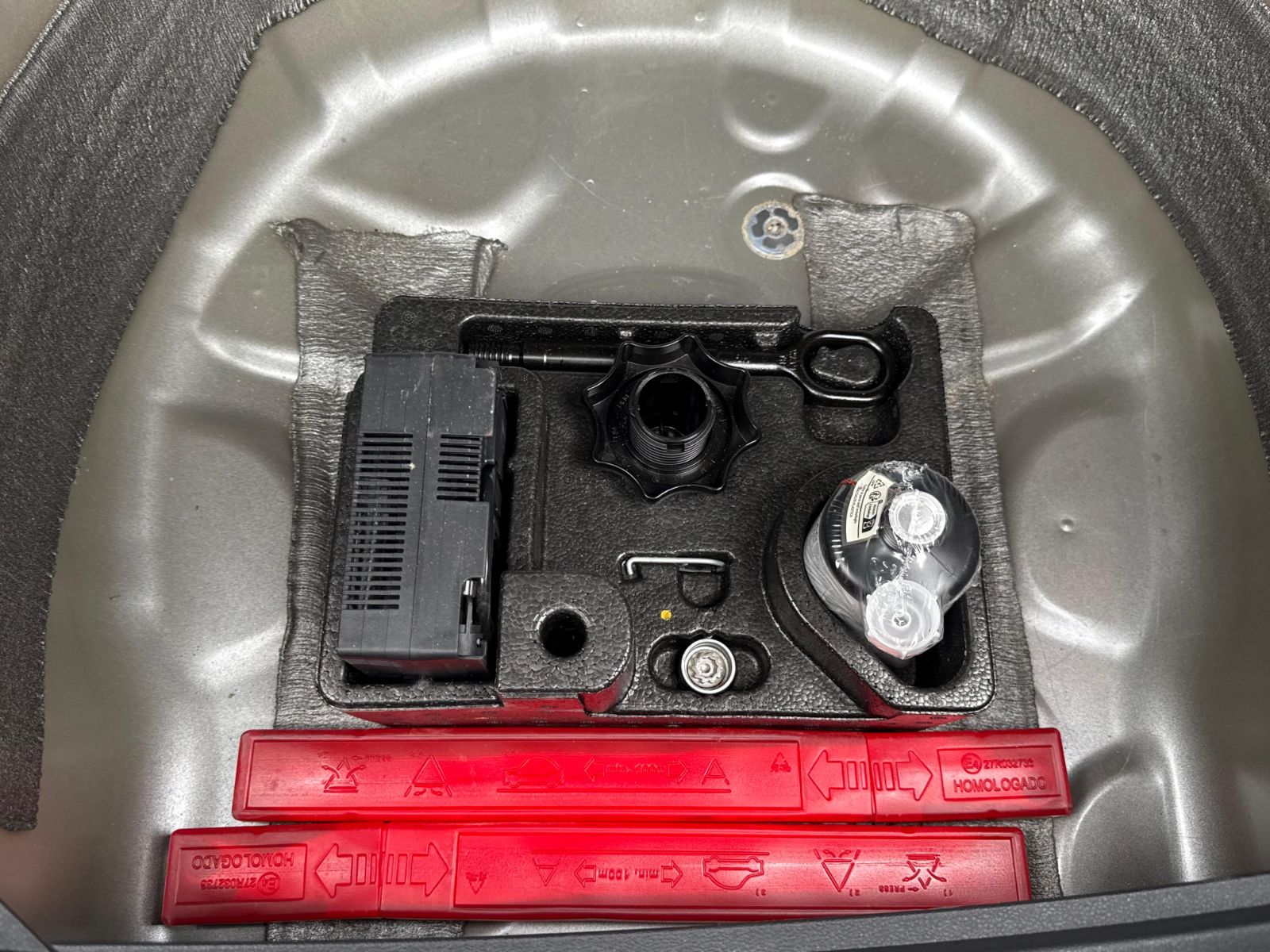VOLKSWAGEN TAIGO 1.0 TSI 95 BVM6 EDITION – 5P occasion - Leader export auto Algérie, licence moudjahidine, CCR (Vue 8) - DJCAR