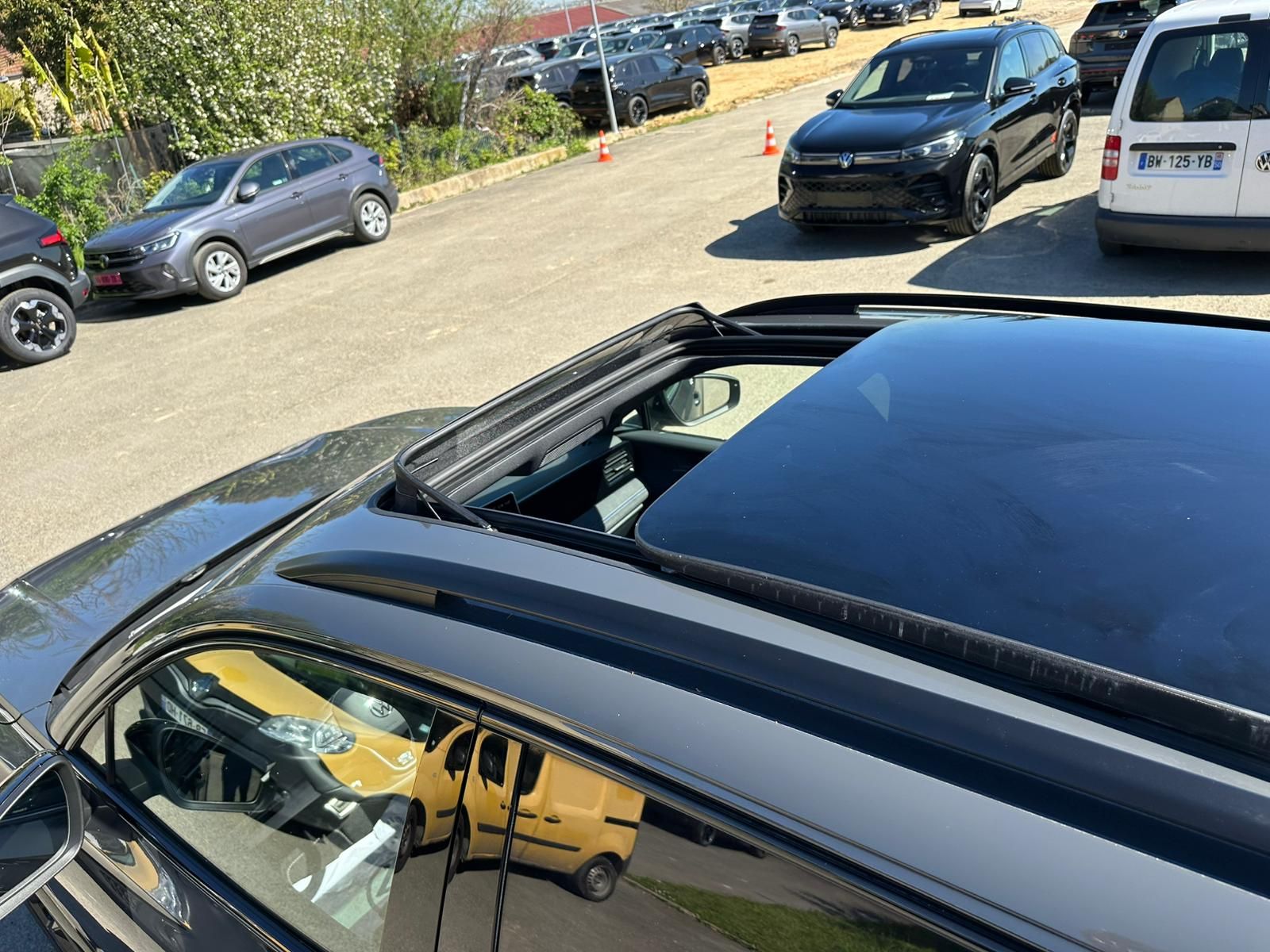 VOLKSWAGEN TIGUAN 1.5 eTSI 150CH DSG R-Line neuf - Leader export auto Algérie, licence moudjahidine, CCR (Vue 12) - DJCAR