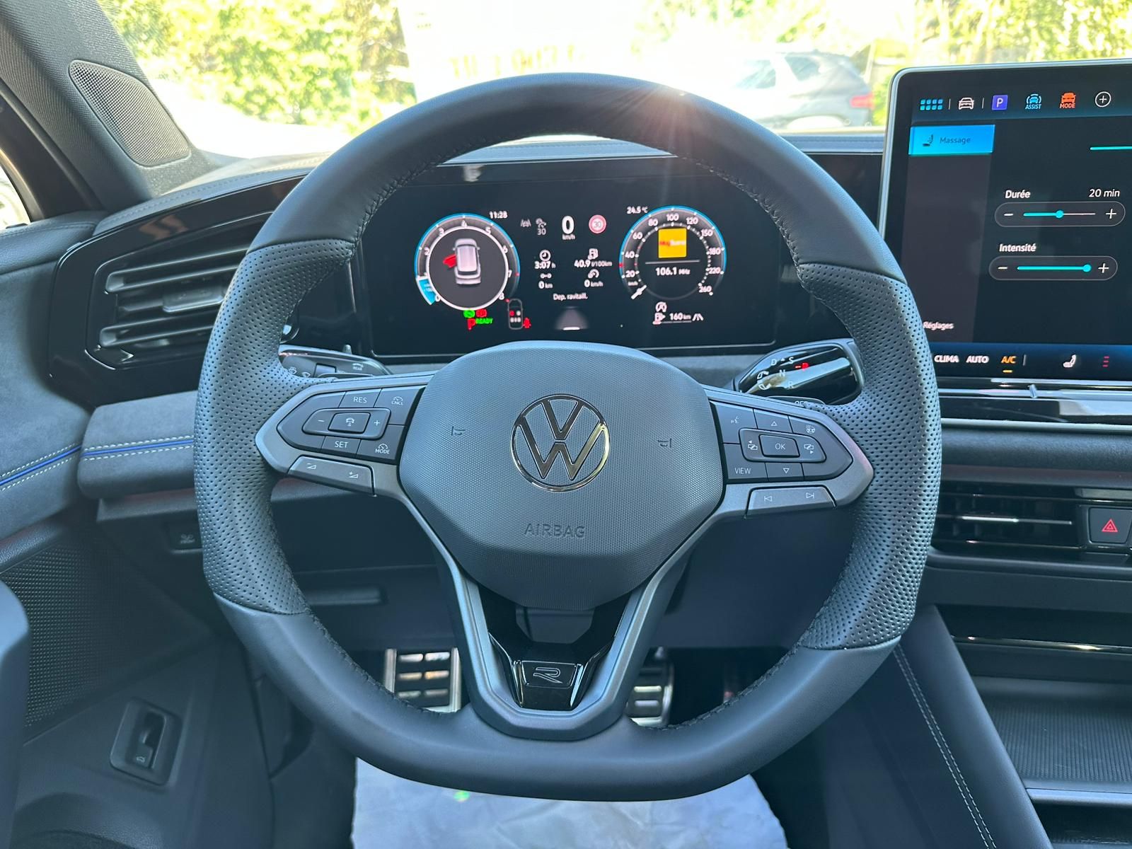 VOLKSWAGEN TIGUAN 1.5 eTSI 150CH DSG R-Line neuf - Leader export auto Algérie, licence moudjahidine, CCR (Vue 14) - DJCAR