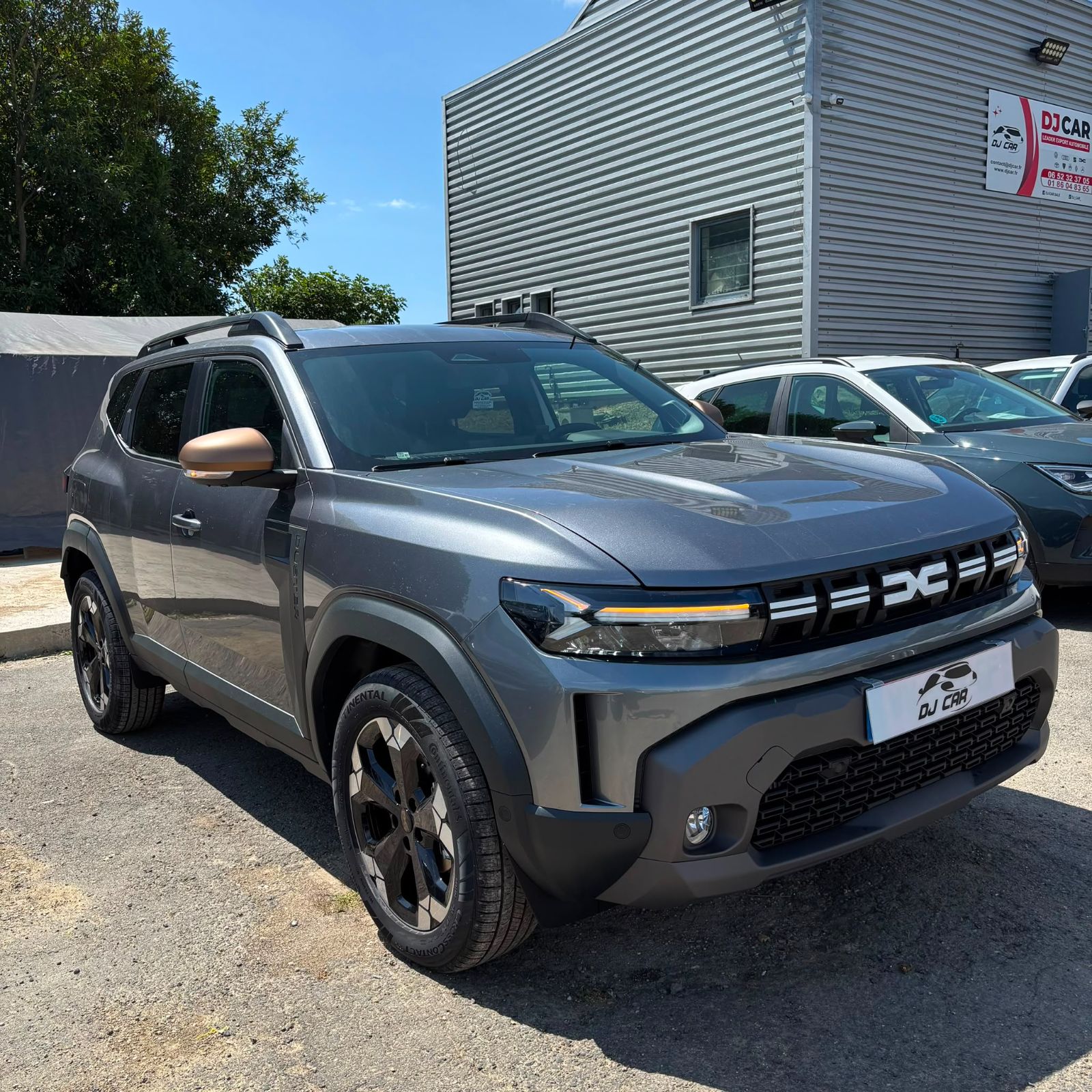 DACIA DUSTER New Extreme 1.3 Tce 150 Ch BVA PAR – ANG neuf - Leader export auto Algérie, licence moudjahidine, CCR (Vue 2) - DJCAR