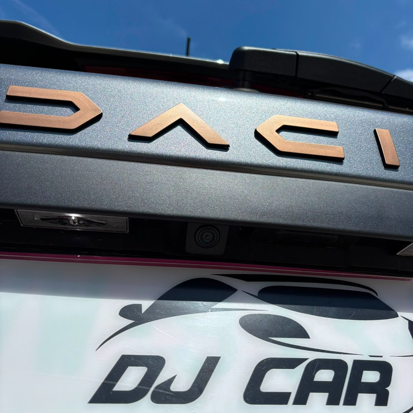 DACIA DUSTER New Extreme 1.3 Tce 150 Ch BVA PAR – ANG neuf - Leader export auto Algérie, licence moudjahidine, CCR (Vue 12) - DJCAR