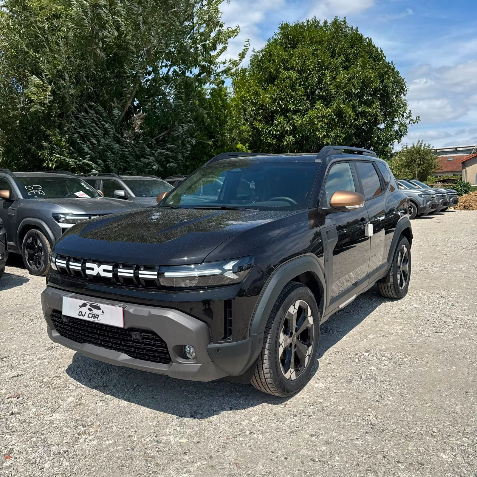 DACIA DUSTER New Extreme 1.3 Tce 150 Ch BVA PAR – ANG neuf - Leader export auto Algérie, licence moudjahidine, CCR (Vue 2) - DJCAR