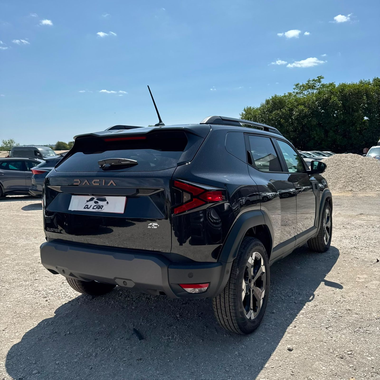 DACIA DUSTER New Extreme 1.3 Tce 150 Ch BVA PAR – ANG neuf - Leader export auto Algérie, licence moudjahidine, CCR (Vue 8) - DJCAR