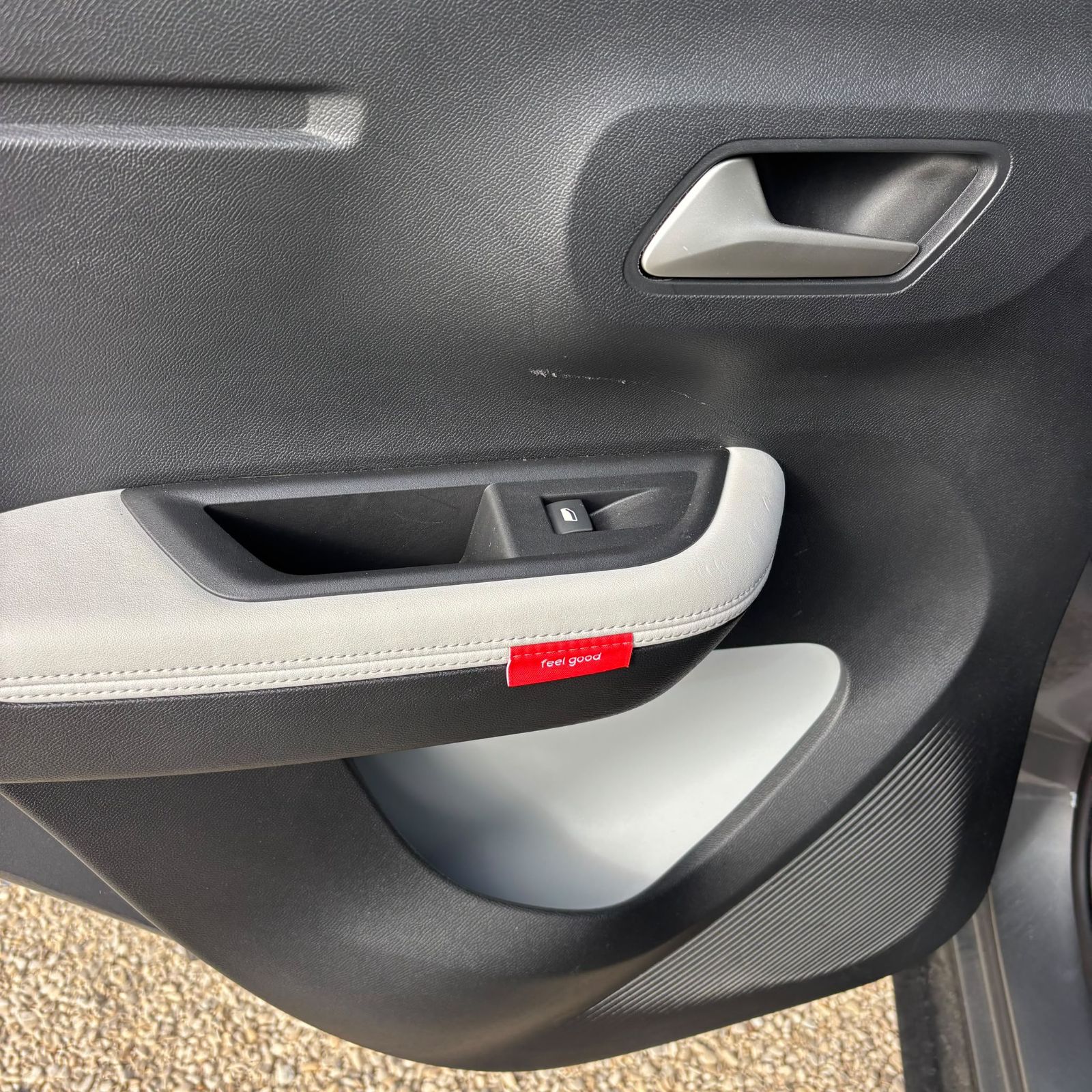 CITROEN C3 V5 Turbo 100 ch BVM6 Max 5P occasion - Leader export auto Algérie, licence moudjahidine, CCR (Vue 20) - DJCAR