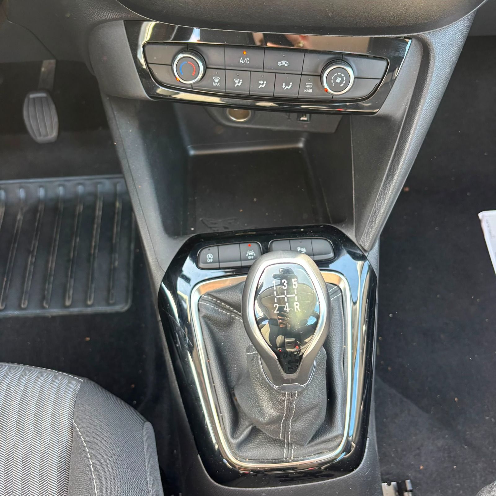 OPEL CORSA 1.2 PT 75CH BUSINESS ELEGANCE BVM5 occasion - Leader export auto Algérie, licence moudjahidine, CCR (Vue 17) - DJCAR