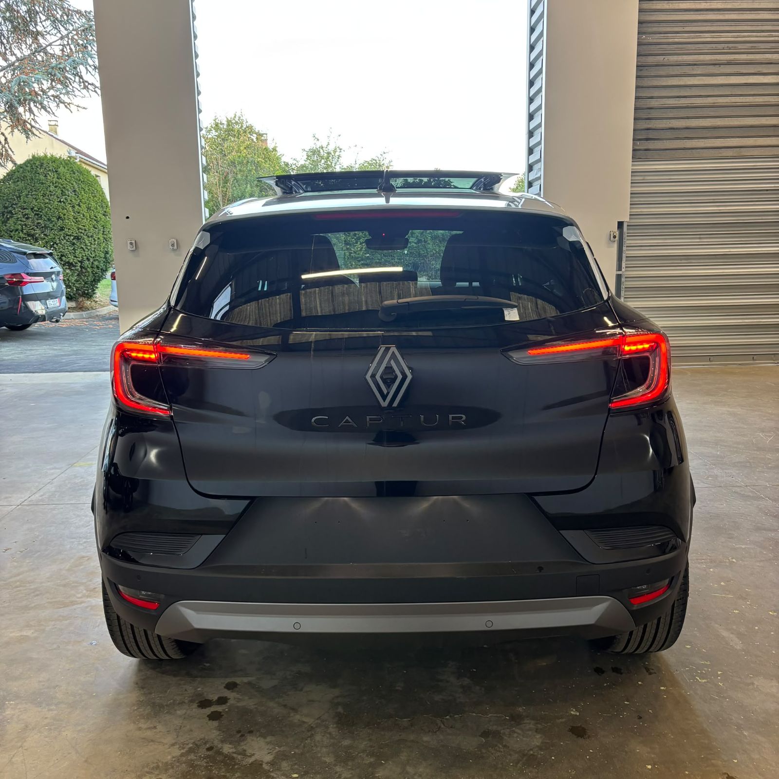 RENAULT CAPTUR ALPINE 1.3 Tce 155Ch BVA TOIT GRIS neuf - Leader export auto Algérie, licence moudjahidine, CCR (Vue 7) - DJCAR