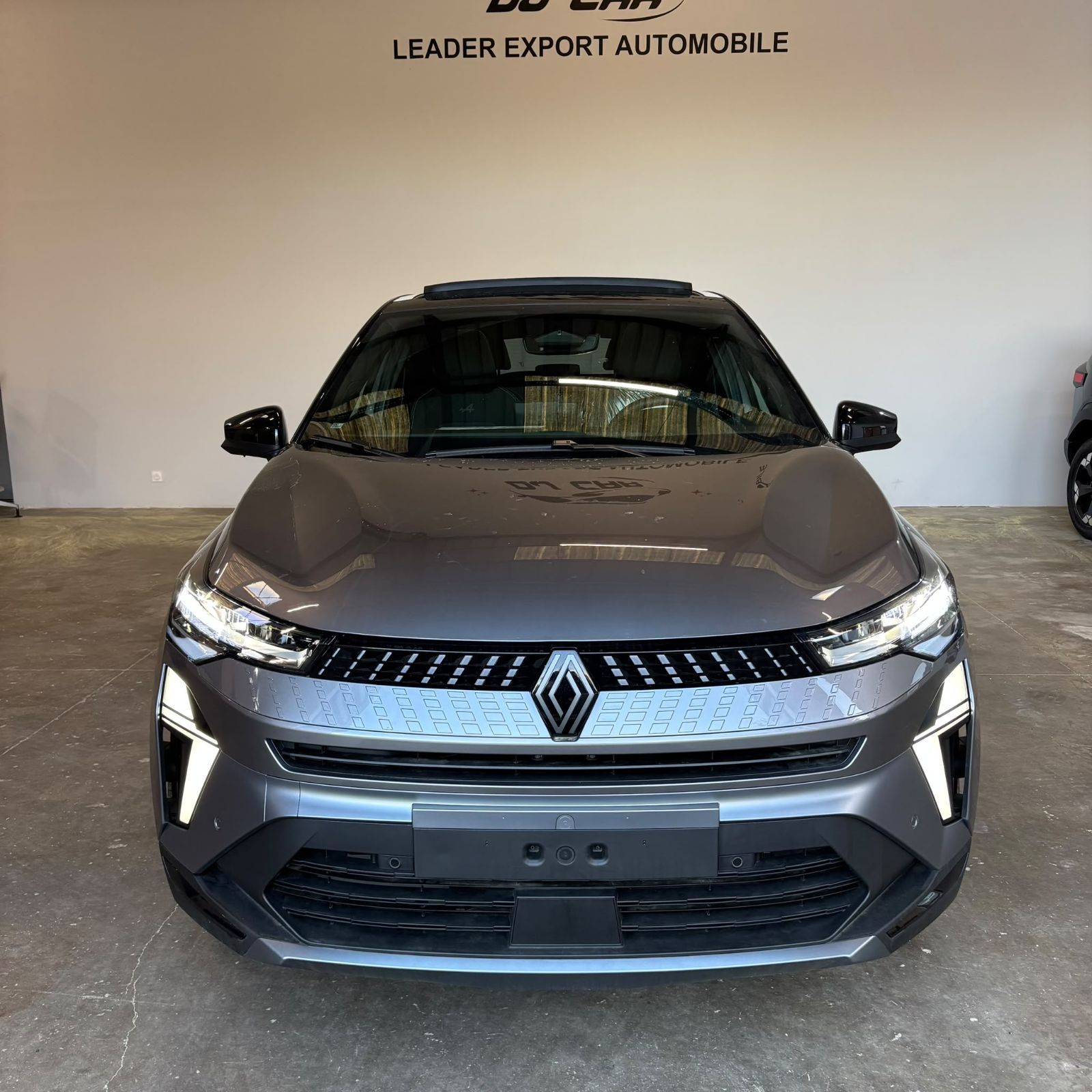 RENAULT CAPTUR ALPINE 1.3 Tce 155Ch BVA TOIT NOIR neuf - Leader export auto Algérie, licence moudjahidine, CCR (Vue 3) - DJCAR