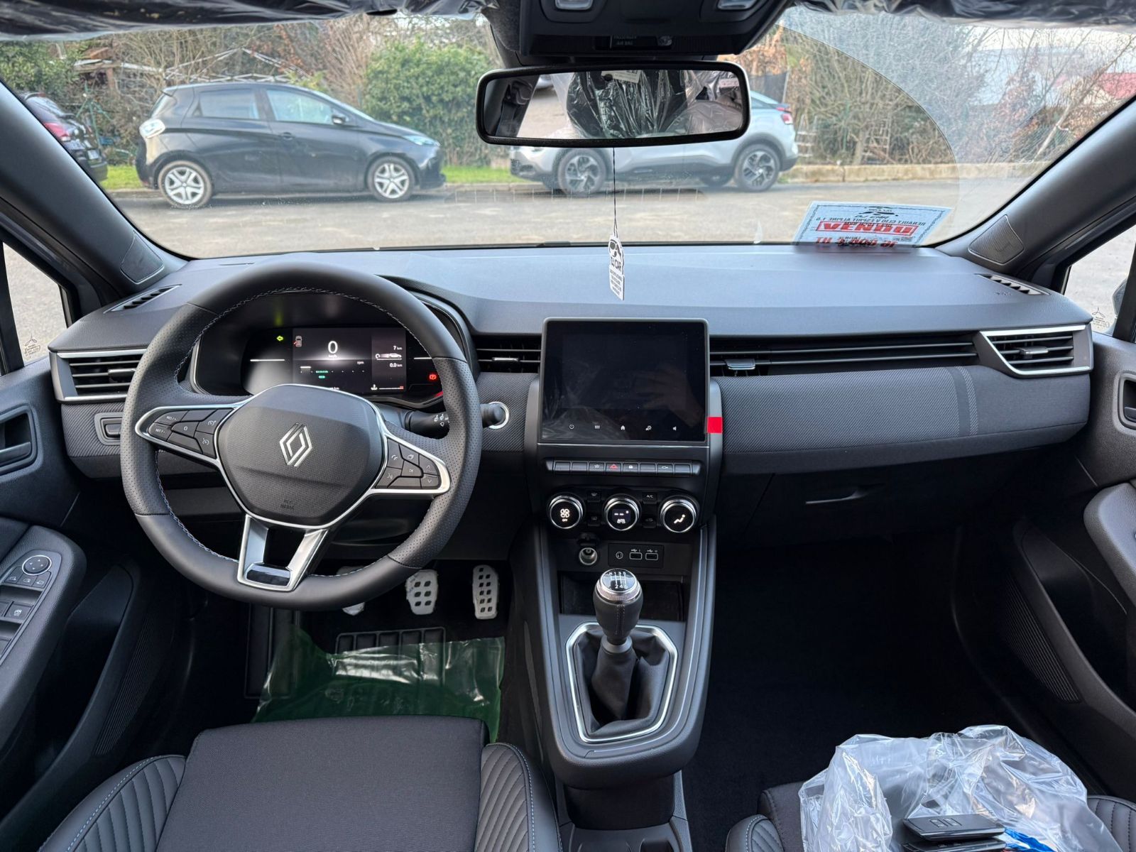 RENAULT CLIO V ESPRIT ALPINE 1.5 DCI 115CH BVM neuf - Leader export auto Algérie, licence moudjahidine, CCR (Vue 14) - DJCAR