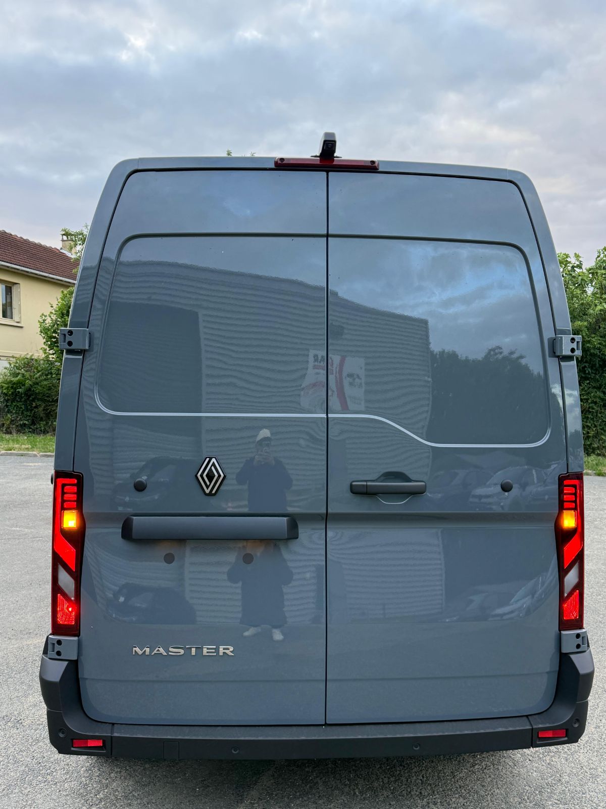 RENAULT MASTER FOURGON NEW CHASSIS LONG L3H2 2.0 DCI 130CH TRACTION neuf - Leader export auto Algérie, licence moudjahidine, CCR (Vue 7) - DJCAR