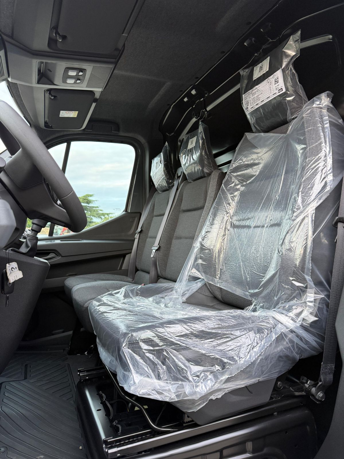 RENAULT MASTER FOURGON NEW CHASSIS LONG L3H2 2.0 DCI 130CH TRACTION neuf - Leader export auto Algérie, licence moudjahidine, CCR (Vue 14) - DJCAR