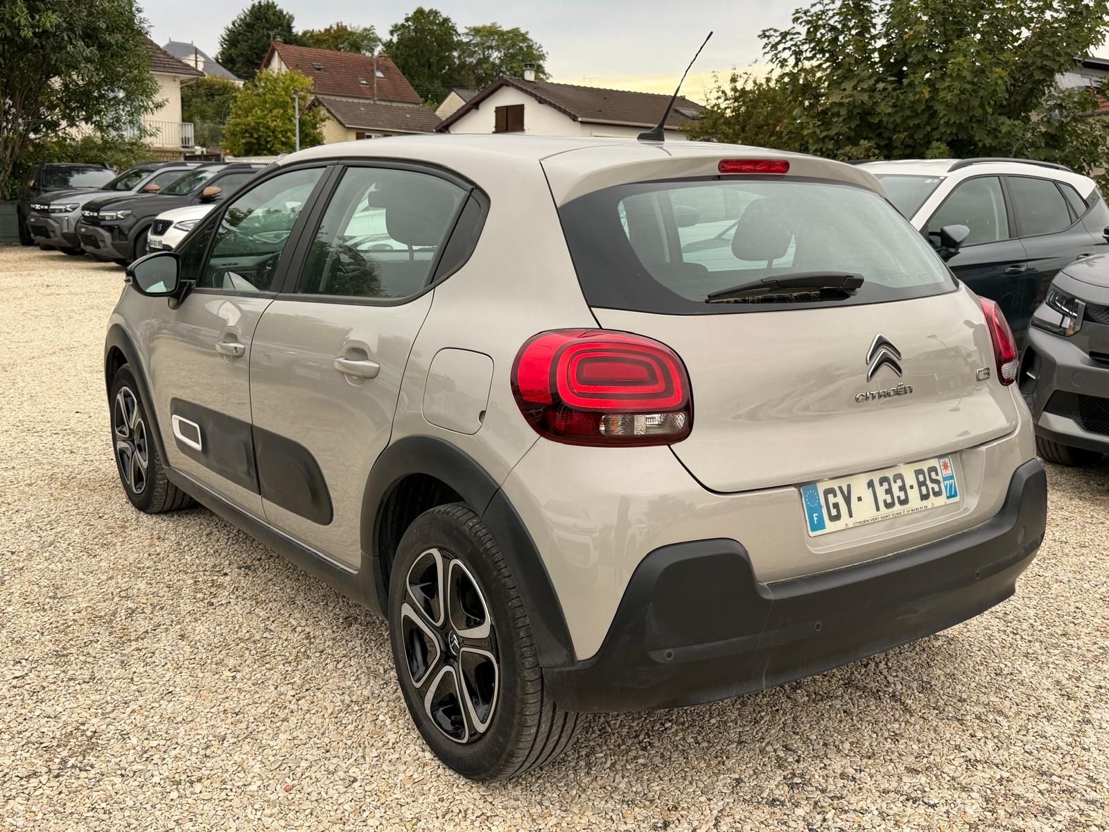 CITROEN C3 1.2 PureTech 83 S&S BVM5 Plus 5P occasion - Leader export auto Algérie, licence moudjahidine, CCR (Vue 4) - DJCAR