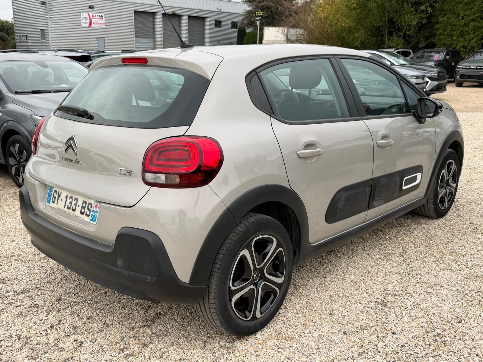 CITROEN C3 1.2 PureTech 83 S&S BVM5 Plus 5P occasion - Leader export auto Algérie, licence moudjahidine, CCR (Vue 5) - DJCAR