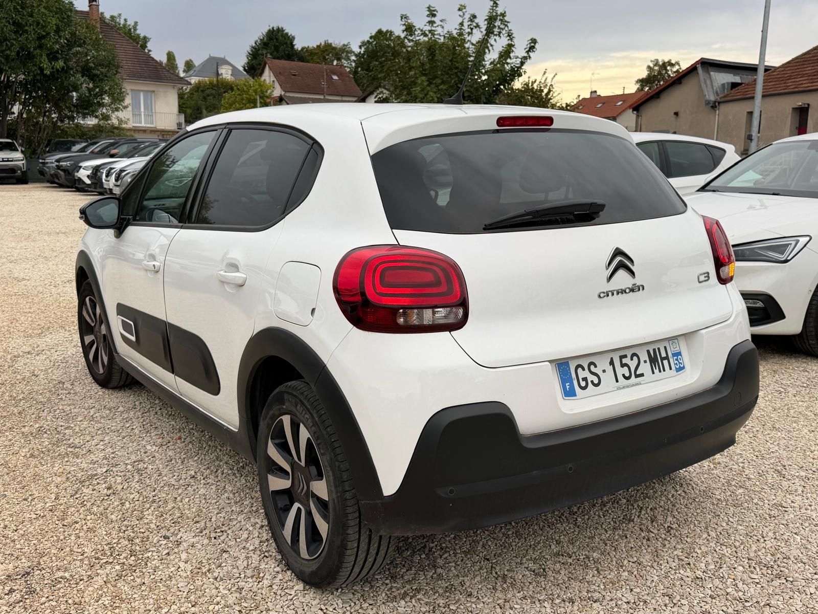 CITROEN C3 1.2 PureTech 83 S&S BVM5 Shine 5P occasion - Leader export auto Algérie, licence moudjahidine, CCR (Vue 5) - DJCAR