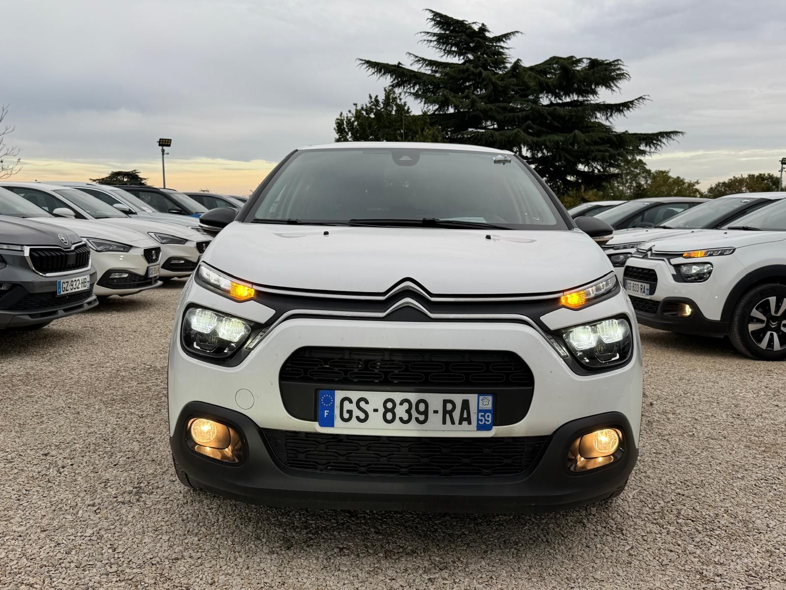 CITROEN C3 1.2 PureTech 83 S&S BVM5 Shine 5P occasion - Leader export auto Algérie, licence moudjahidine, CCR (Vue 2) - DJCAR