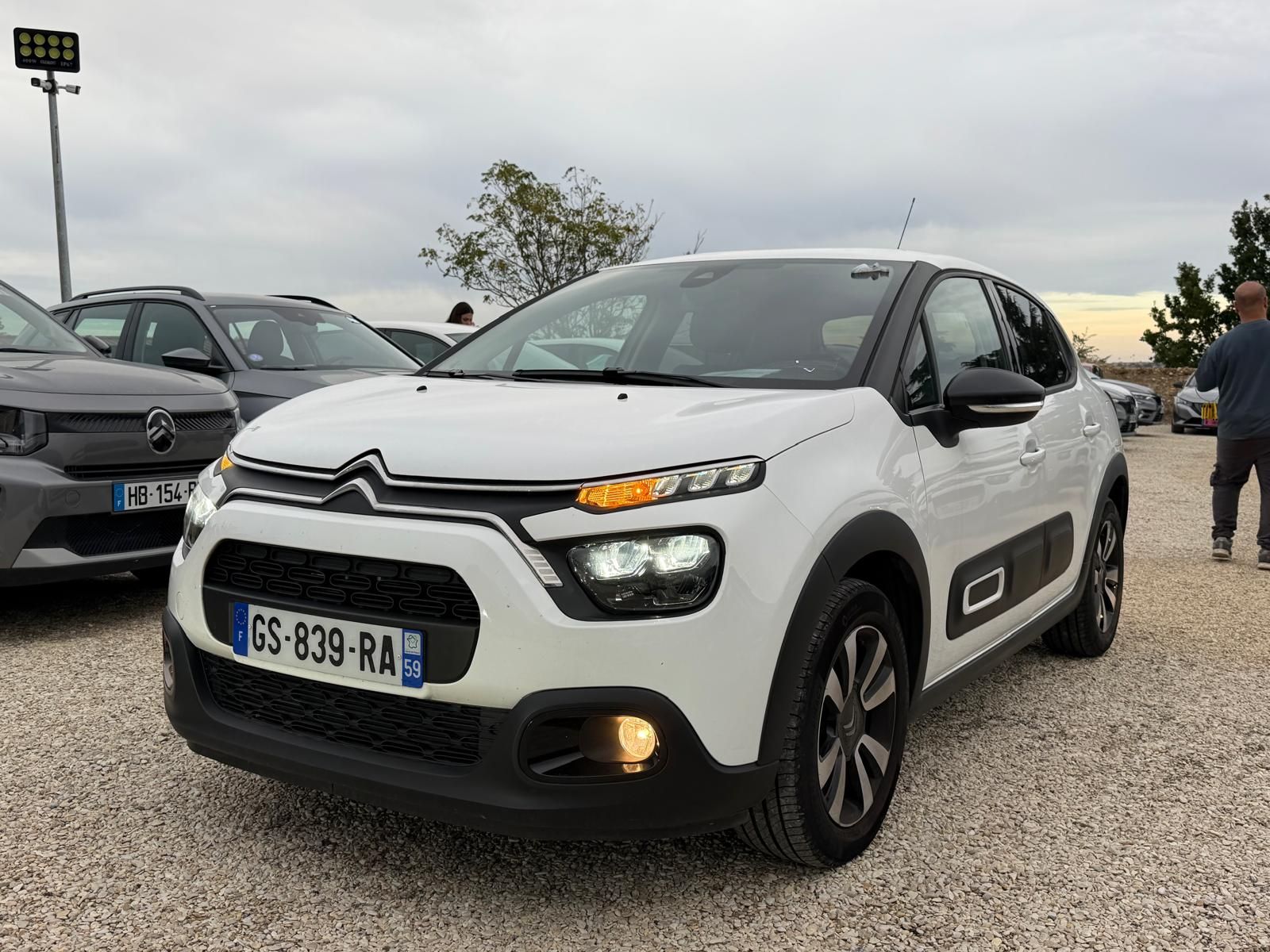 CITROEN C3 1.2 PureTech 83 S&S BVM5 Shine 5P occasion - Leader export auto Algérie, licence moudjahidine, CCR (Vue 3) - DJCAR