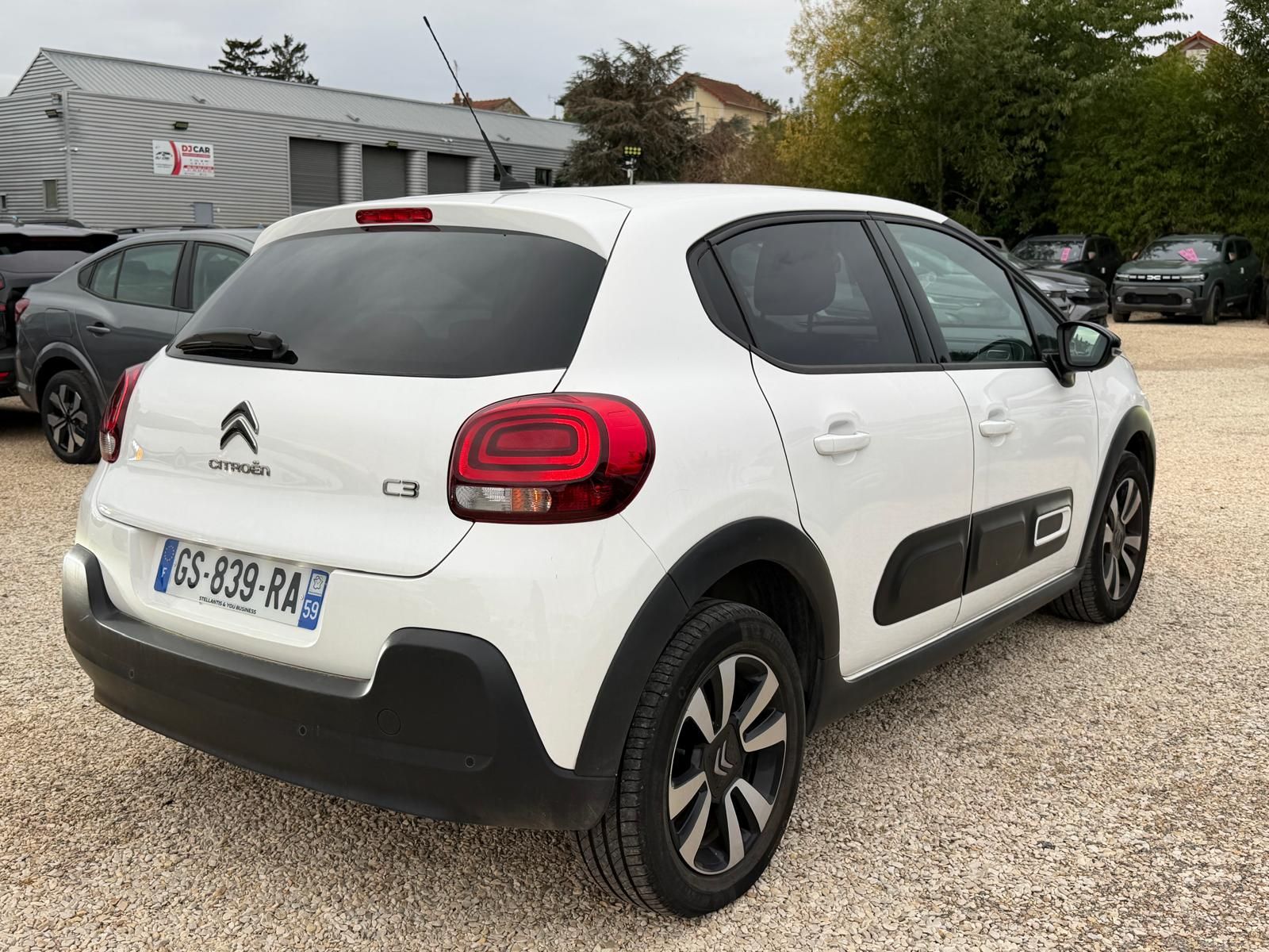 CITROEN C3 1.2 PureTech 83 S&S BVM5 Shine 5P occasion - Leader export auto Algérie, licence moudjahidine, CCR (Vue 5) - DJCAR