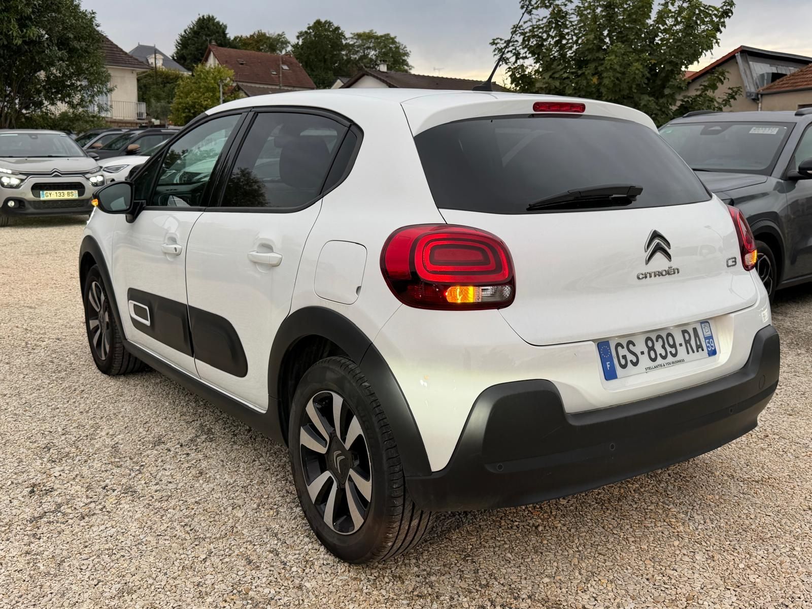CITROEN C3 1.2 PureTech 83 S&S BVM5 Shine 5P occasion - Leader export auto Algérie, licence moudjahidine, CCR (Vue 6) - DJCAR