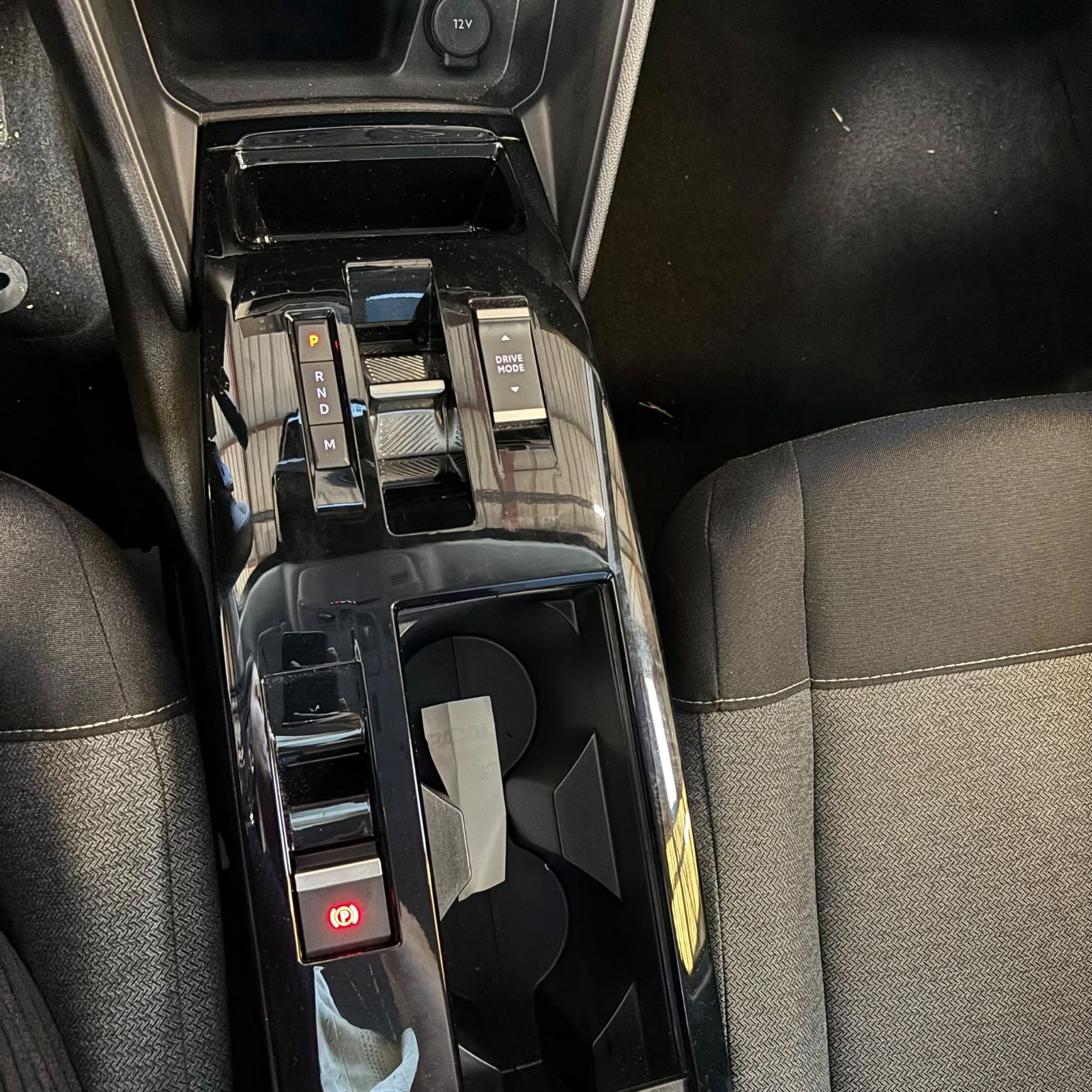 CITROEN C4 V3 1.2 Turbo 110 ch e DCS6 You 5P occasion - Leader export auto Algérie, licence moudjahidine, CCR (Vue 19) - DJCAR
